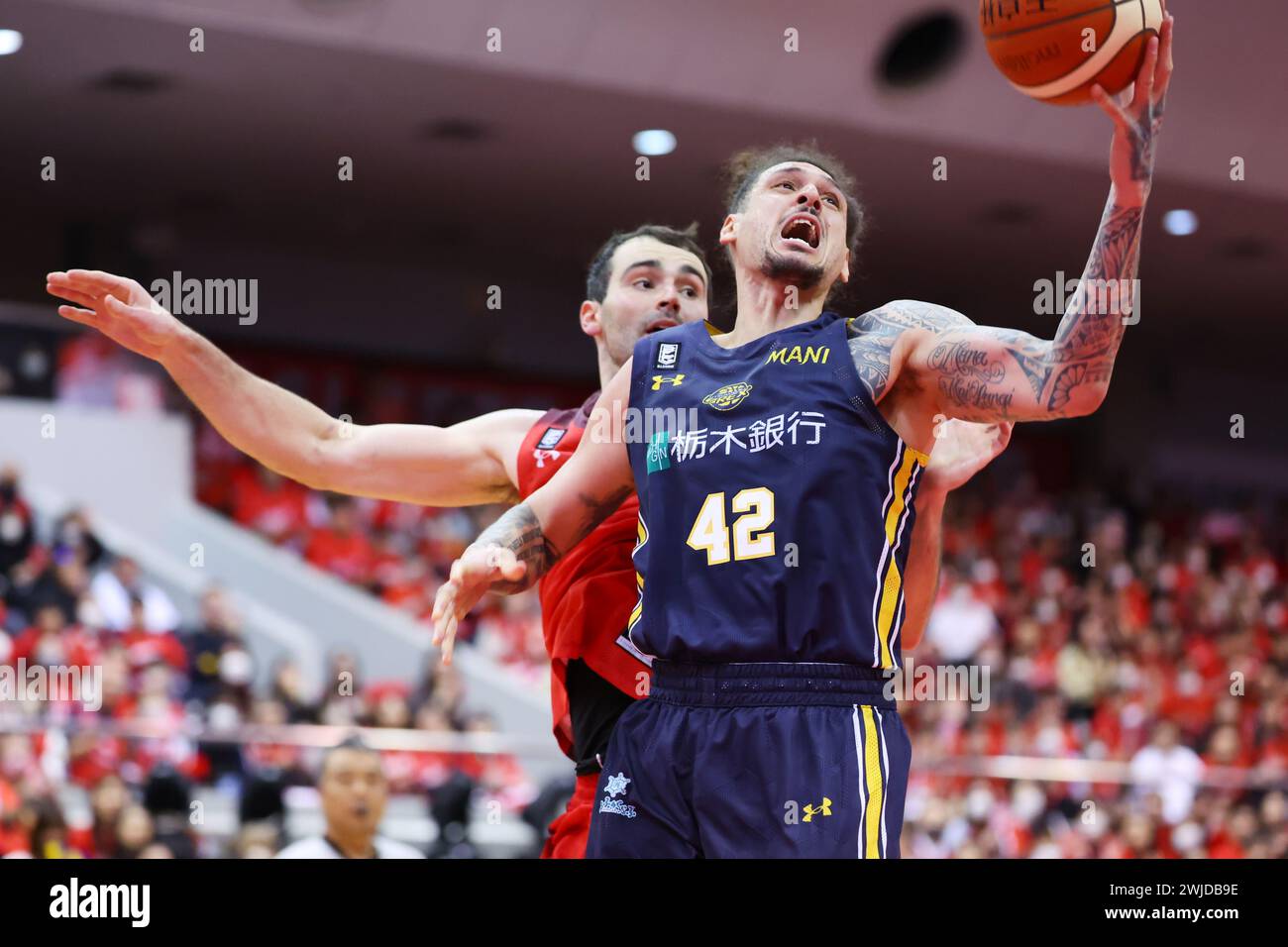 Funabashi Arena, Chiba, Japan. Februar 2024. Isaac Fotu (Brex), 14. FEBRUAR 2024: Basketball: Emperor's Cup Basketball 2023-24 Halbfinalspiel zwischen Chiba Jets und Utsunomiya Brex in der Funabashi Arena, Chiba, Japan. Quelle: Yohei Osada/AFLO SPORT/Alamy Live News Stockfoto