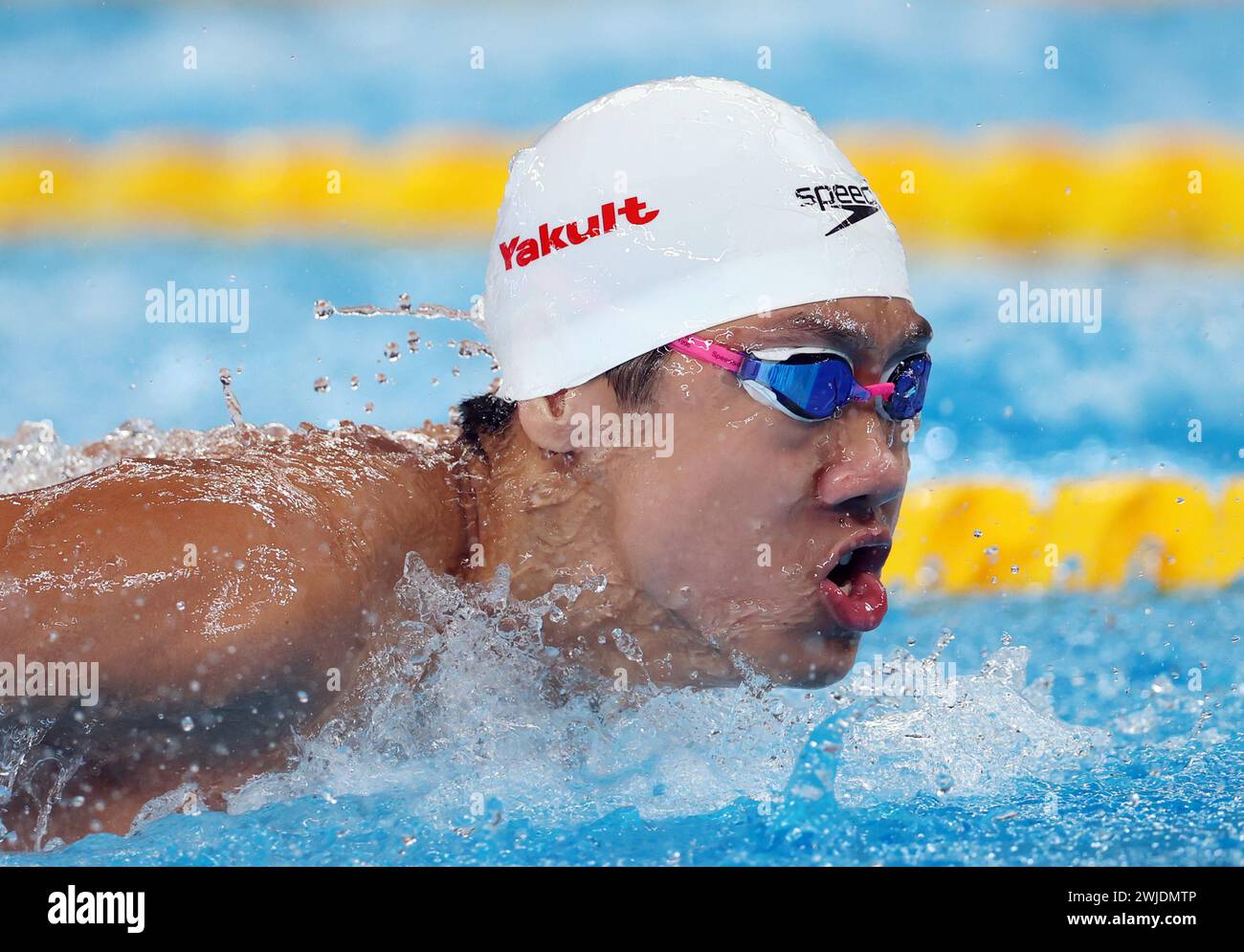 Doha, Katar. Februar 2024. Zhang Zhanshuo aus China tritt am 200 14. Februar 2024 im Halbfinale des Schwimmens an der Wassersport-Weltmeisterschaft 2024 in Doha, Katar, an. Quelle: Luo Yuan/Xinhua/Alamy Live News Stockfoto