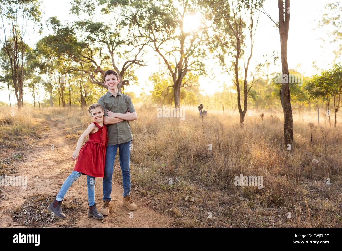 Porträt australischer Kinder auf dem Land Stockfoto