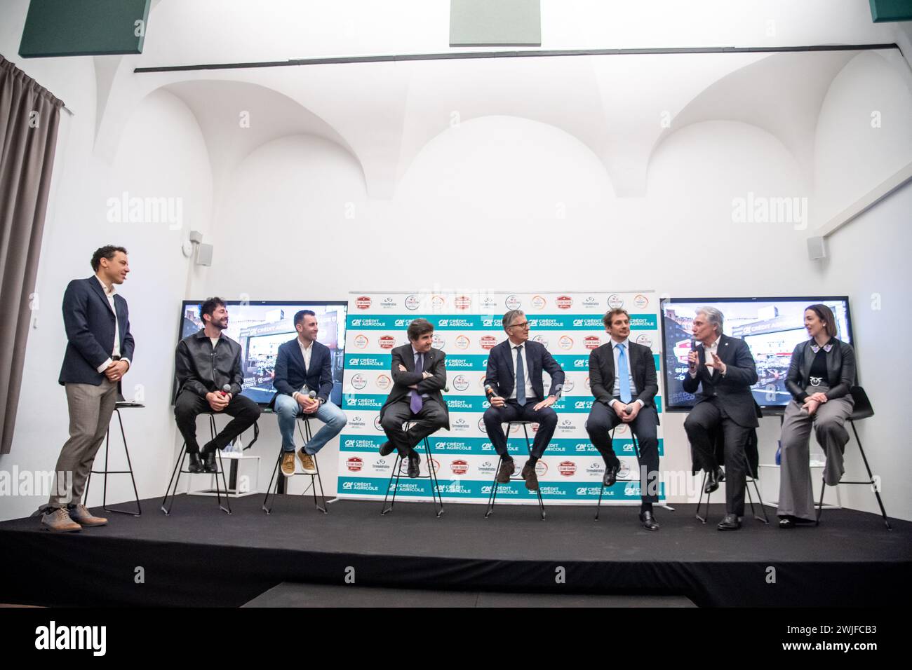 Mailand, Italien. Februar 2024. Foto Claudio Furlan/Lapresse 15-02-2024 Milano - NewsEvento “I grandi campioni raccontano le classiche di primavera” organizzato RCS Sport e Credit Agricole presso Le Village Nella foto: Moreno Moser Vincenzo Nibali Urbano Cairo Giampiero Maioli Filippo Pozzato Giuseppe Saronni Marta Bastianelli Foto Claudio Furlan/Lapresse 15-02-2024 Mailand - Nachrichten 'große Champions erzählen die Frühlingsklassiker' Veranstaltung organisiert von RCS Sport und Credit Agricole im Le Village Credit: LaPresse/Alamy Live News Stockfoto