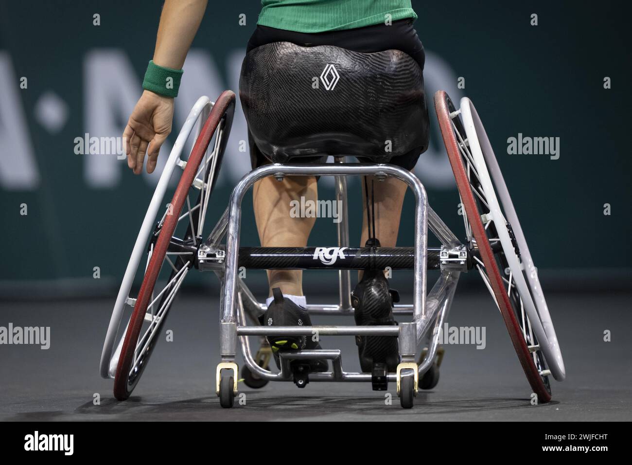 ROTTERDAM - Rollstuhltennisspielerin Diede de Groot am vierten Tag des ABN AMRO Open Tennisturniers in Ahoy. ANP-SCHLEIFMASCHINE KONING Stockfoto