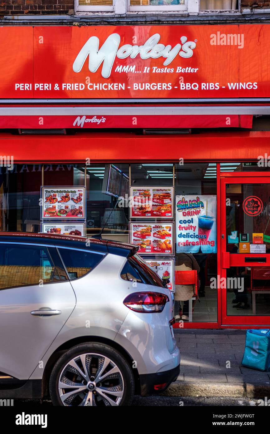 Kingston-upon-Thames, London UK, 12. Februar 2024, Morley's Idependent Fast Food Fried Chicken and Grill Restaurant With No People Stockfoto