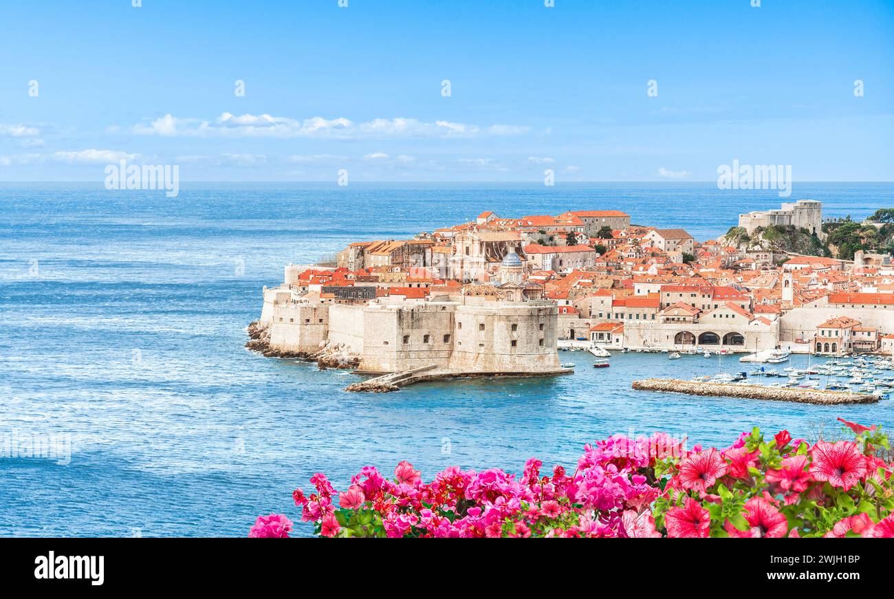 Aus der Vogelperspektive der mittelalterlichen Stadt Dubrovnik in Kroatien Stockfoto