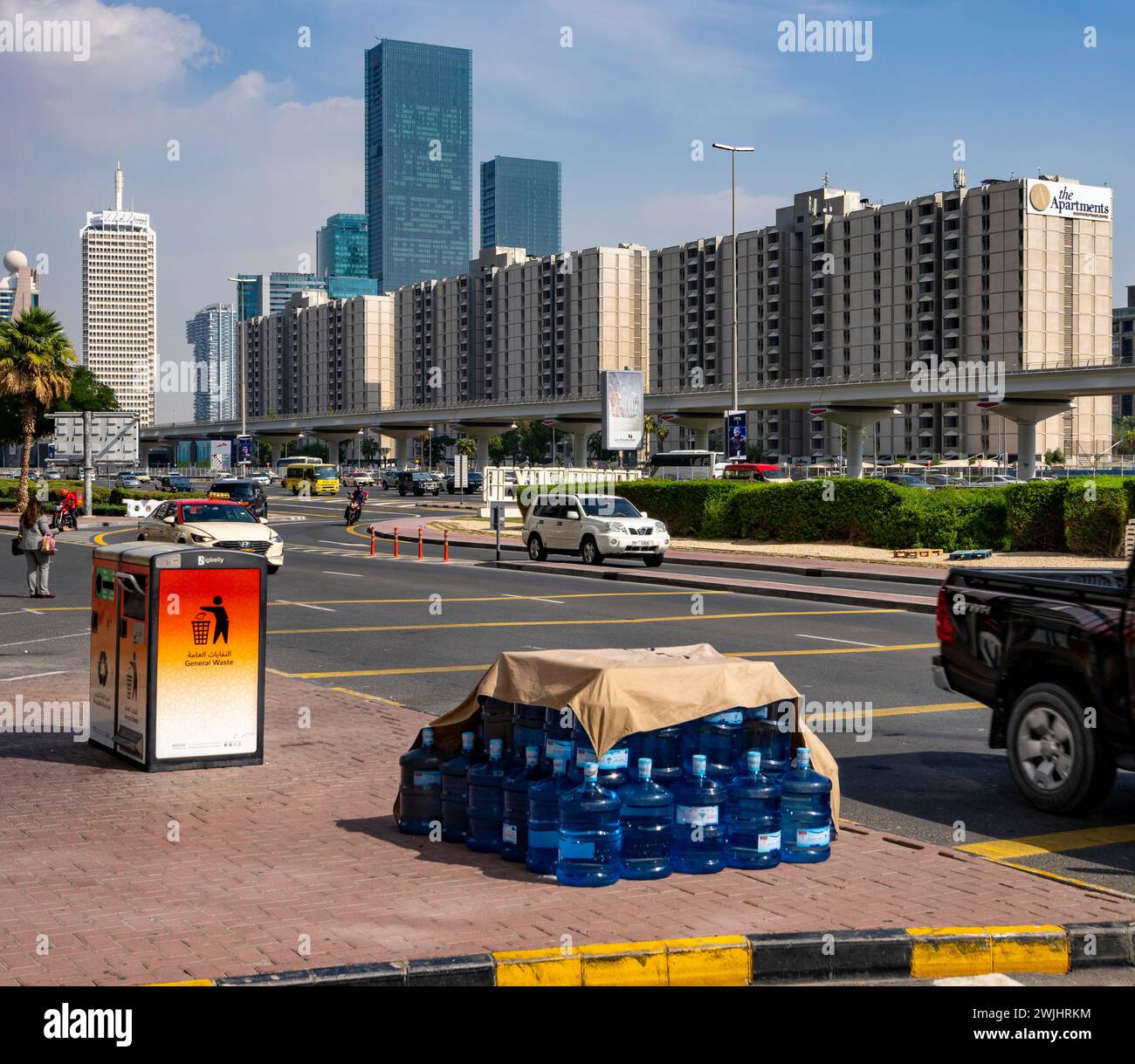 Dubai, Downtown Wolkenkratzer und Sheik Zayed Road, Vereinigte Arabische Emirate, Naher Osten Stockfoto