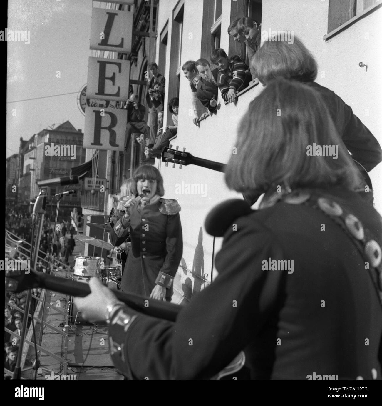 DEU, Deutschland, Dortmund: Persönlichkeiten aus Politik, Wirtschaft und Kultur aus den 50er Jahren Dortmund. Musiker aus der berühmten Gruppe The Lords Performing Stockfoto