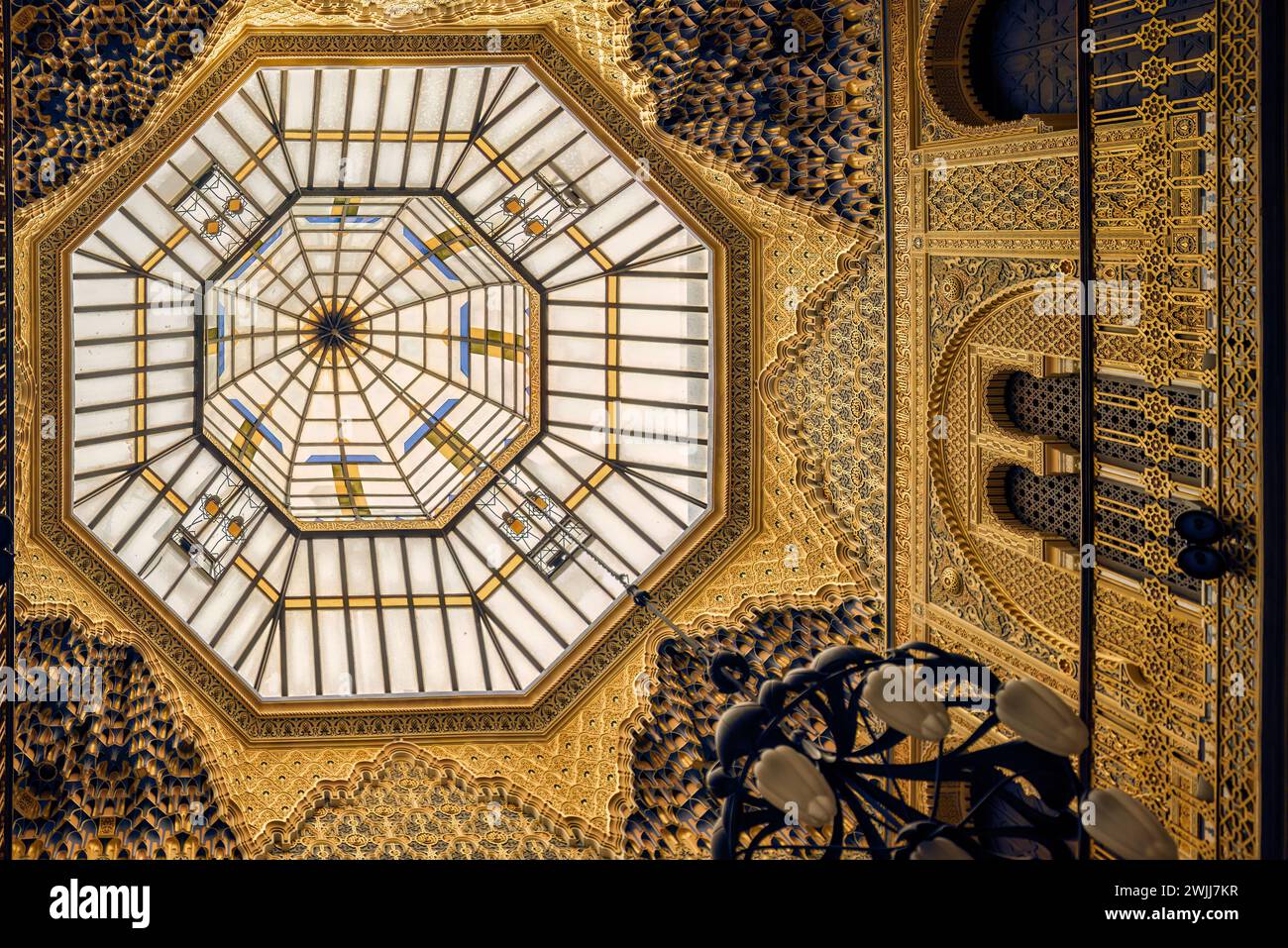 Das Real Casino von Murcia oder Casino de Murcia ist eines der emblematischsten Gebäude der Stadt mit dem gleichen Namen, Hauptstadt der Region Murcia. Stockfoto