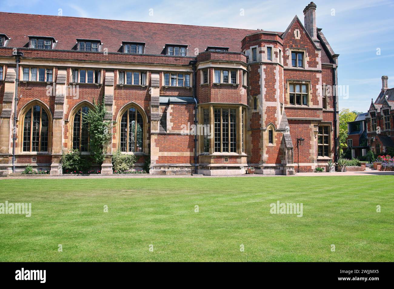 Eines der ältesten Gebäude im Pembroke College, The Hall and Buttery am alten Hof. Cambridge. Vereinigtes Königreich Stockfoto