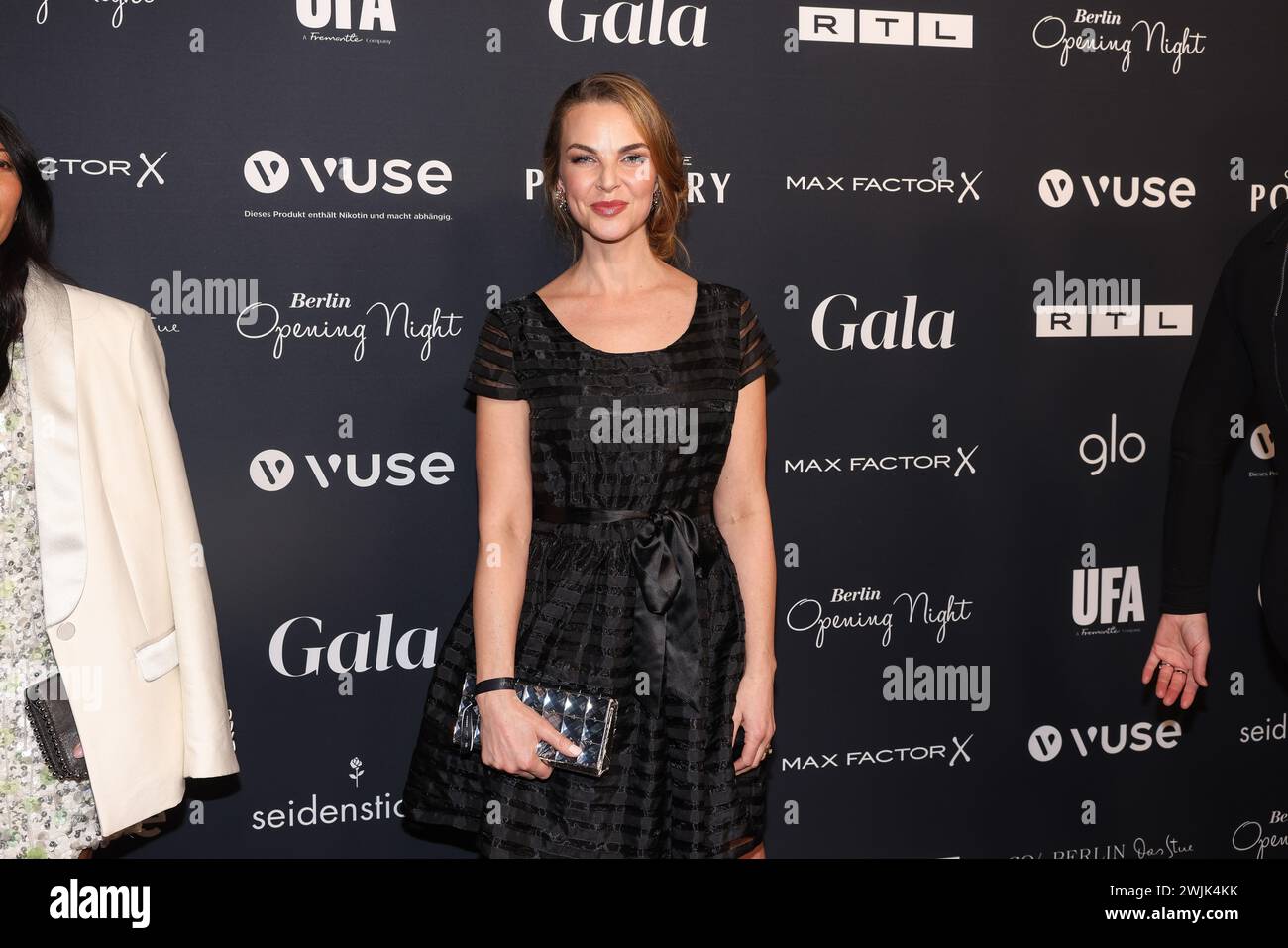 Berlin, Deutschland. Februar 2024. Annika Lau kommt zur „Berlin Opening Night 2024“ im Rahmen der Berlinale im Hotel SO/Berlin das Stue. Die Party wird von Gala, Ufa und RTL veranstaltet. Quelle: Gerald Matzka/dpa/Alamy Live News Stockfoto