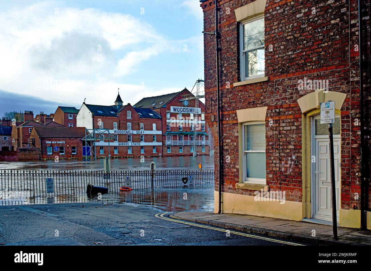 Lower Friargate and River Ouse Floods, York, Yorkshire, England Dezember 2023 Stockfoto