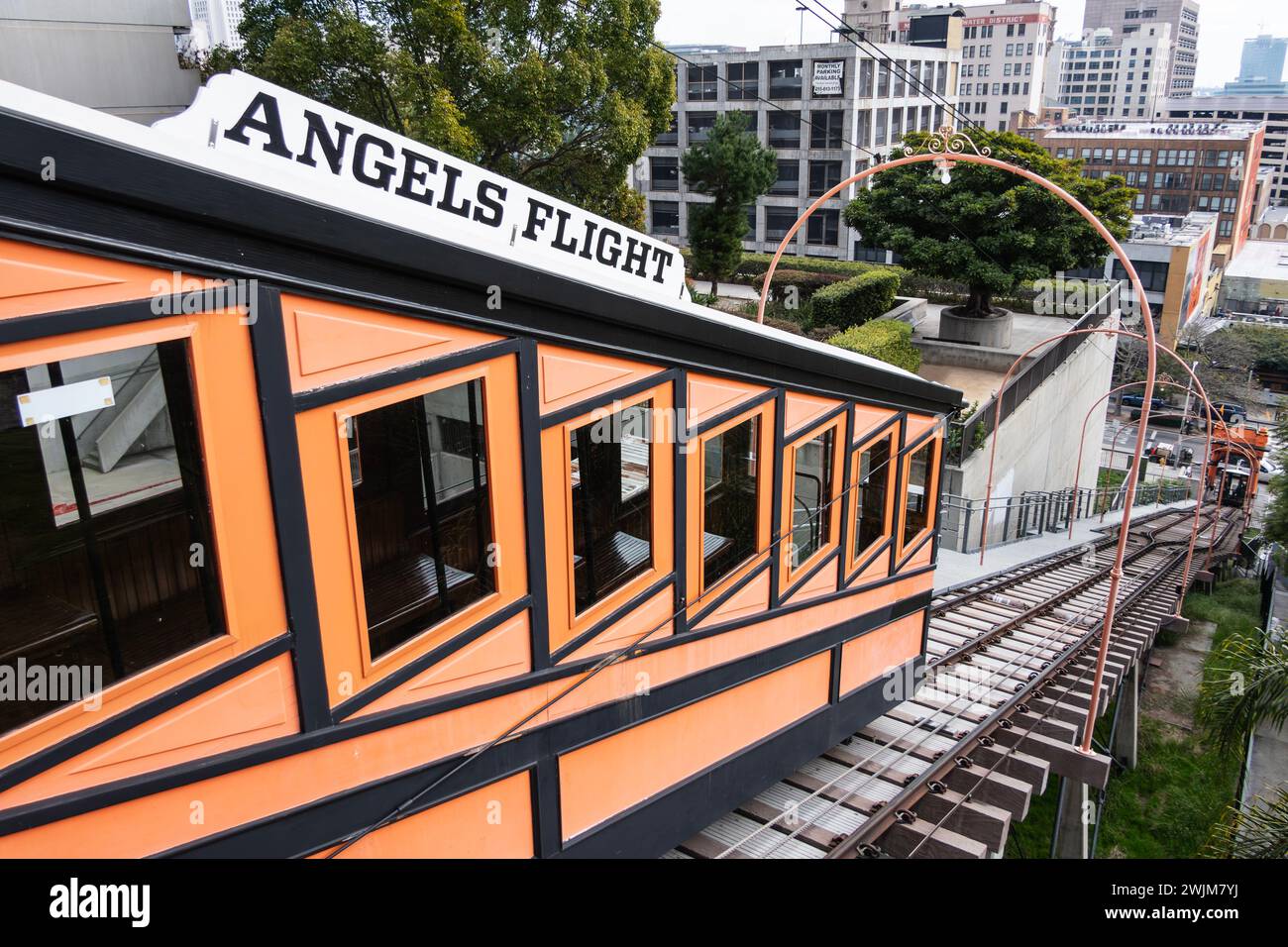 Los Angeles, Kalifornien, USA - 14. Januar 2024: Blick auf den historischen Angels Flug und die Hill Street im Zentrum von L.A. Stockfoto