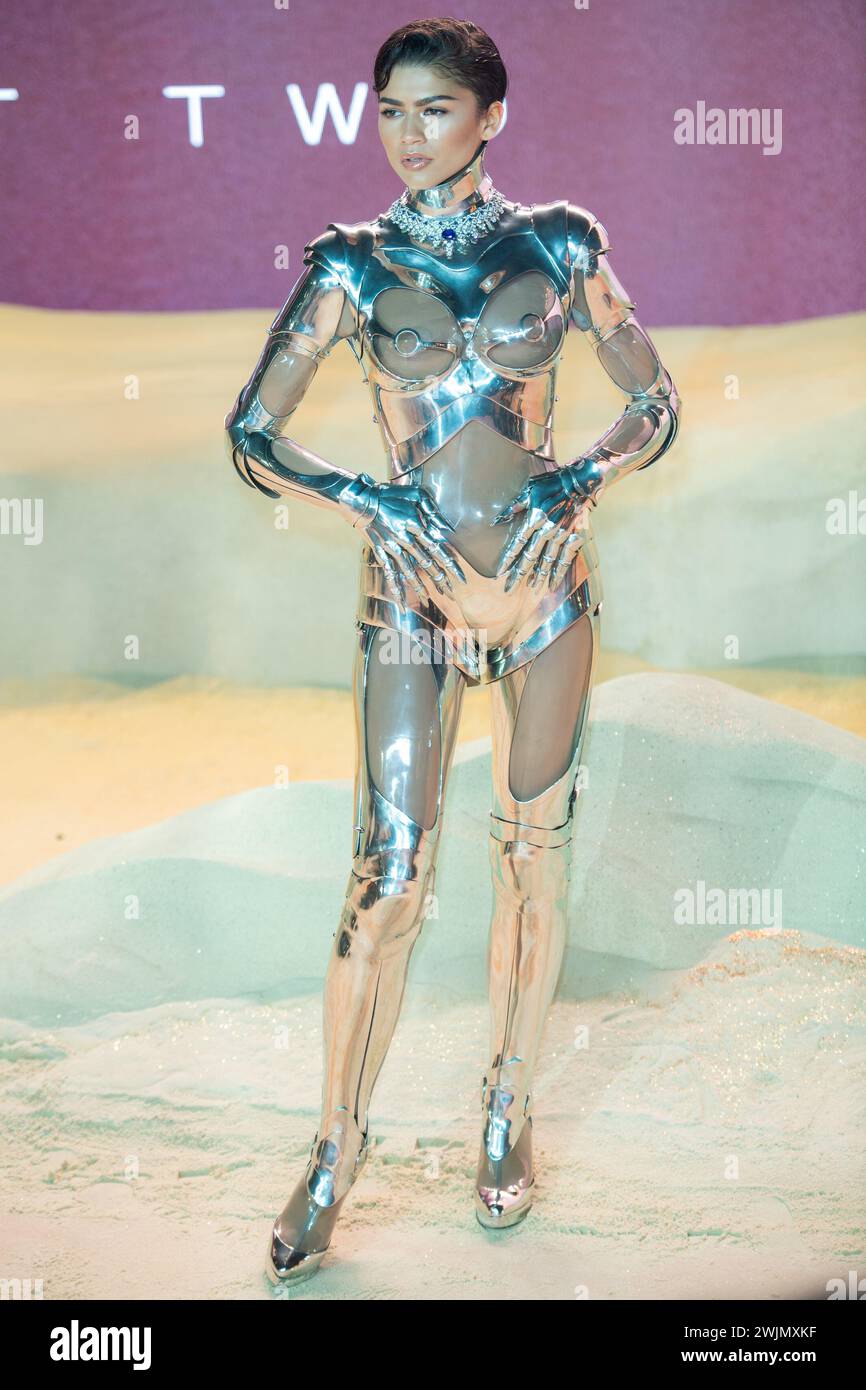 London, Großbritannien. Februar 2024. Im Bild: Zendaya (mit Thierry Mugler Roboteranzug) besucht die Weltpremiere von „Dune: Part Two“ am Leicester Square. Quelle: Justin Ng/Alamy Live News Stockfoto