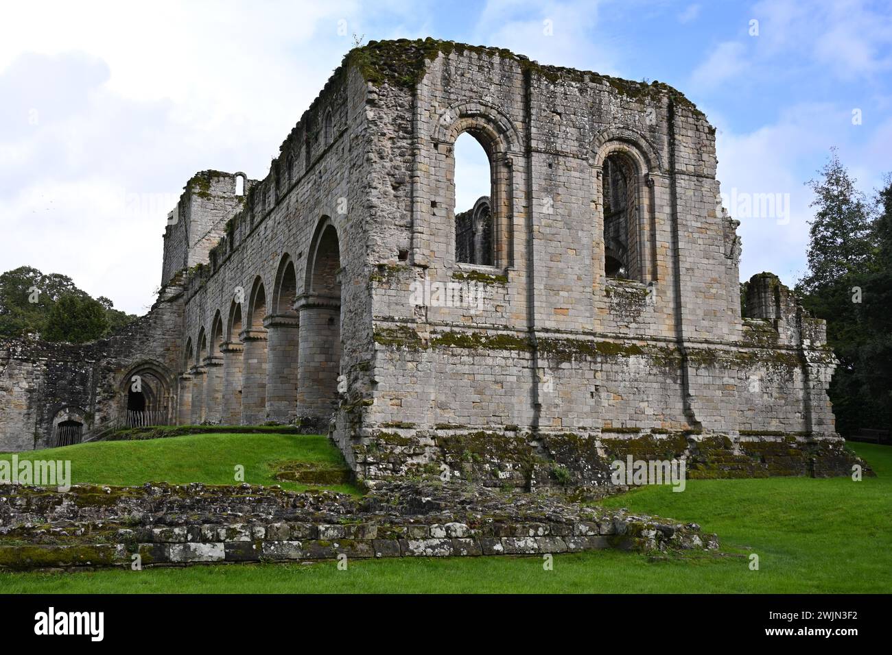 Ruinen des Zisterzienserklosters Buildwas Abbey, Shropshire Großbritannien September Stockfoto
