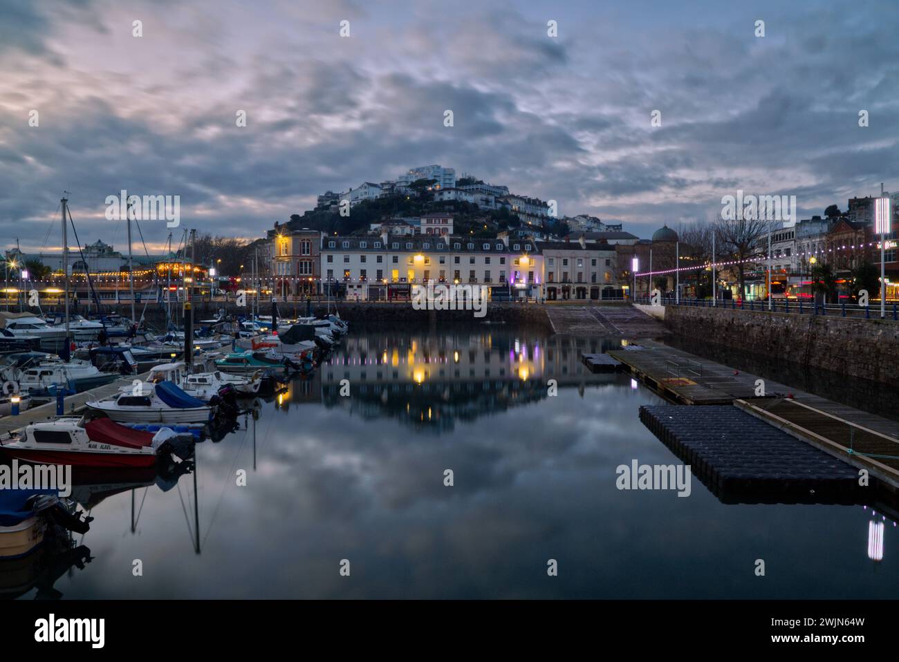 torquay bei Nacht Stockfoto