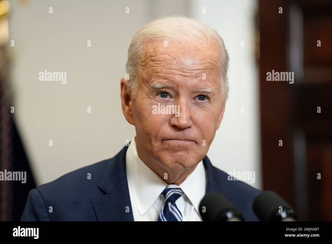 US-Präsident Joe Biden hält am 16. Februar 2024 im Roosevelt Room des Weißen Hauses in Washington, DC, eine Rede über den Tod von Aleksey Nawalny. Guthaben: Yuri Gripas/Pool über CNP/MediaPunch Stockfoto