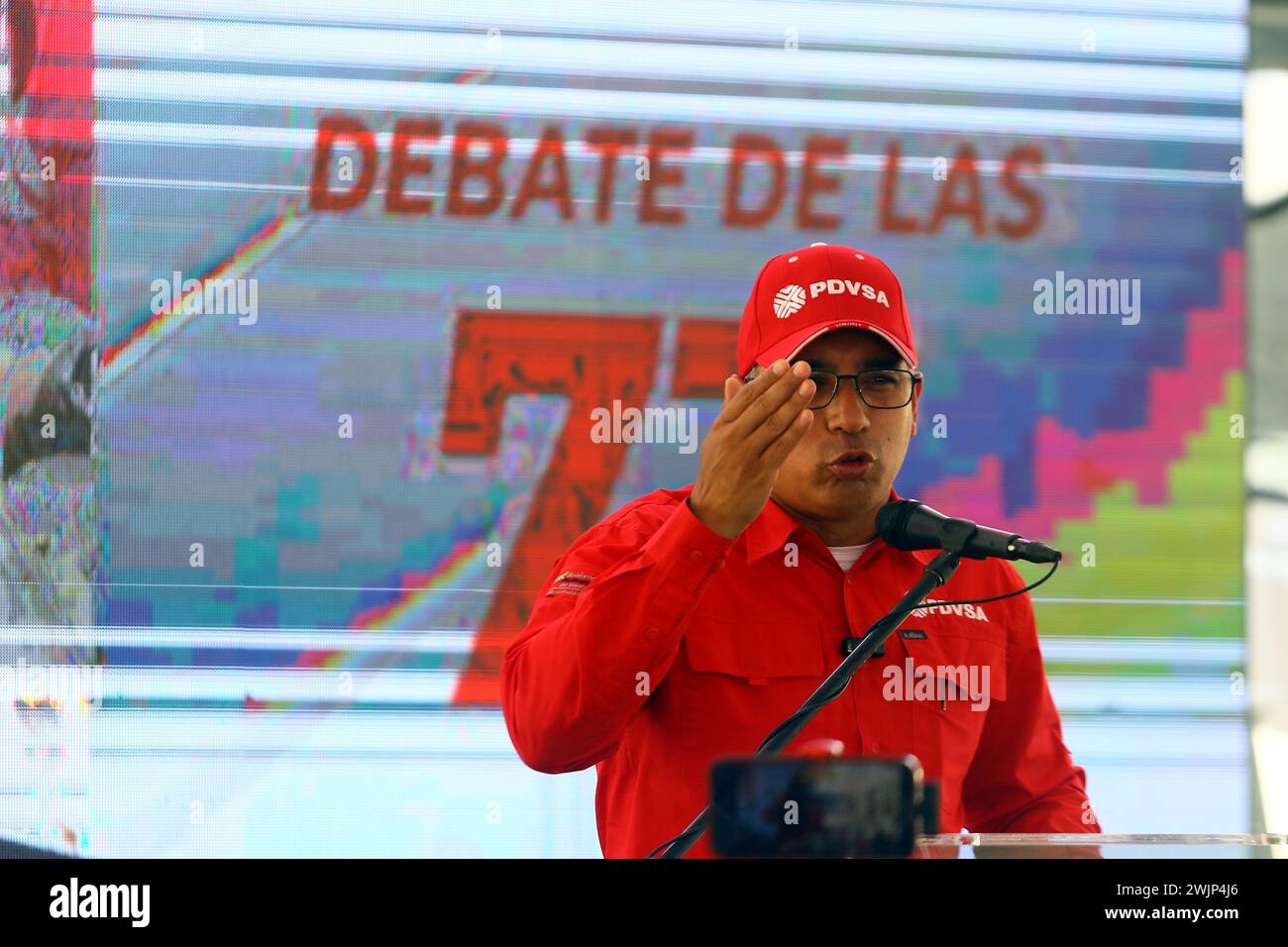 Februar 2024: 16. Februar 2024. Pedro Tellechea, Minister für Erdöl und Präsident der PDVSA, während eines Besuchs in der Verteileranlage Yagua, wo er ein Treffen mit der Arbeiterklasse abhielt und die Anwendung neuer Vorteile prüfte, zusätzlich zur Ankündigung der Gründung einer Kohlenwasserstoff-Universität in Yagua., Bundesstaat Carabobo. Foto: Juan Carlos Hernandez (Credit Image: © Juan Carlos Hernandez/ZUMA Press Wire) NUR REDAKTIONELLE VERWENDUNG! Nicht für kommerzielle ZWECKE! Quelle: ZUMA Press, Inc./Alamy Live News Stockfoto