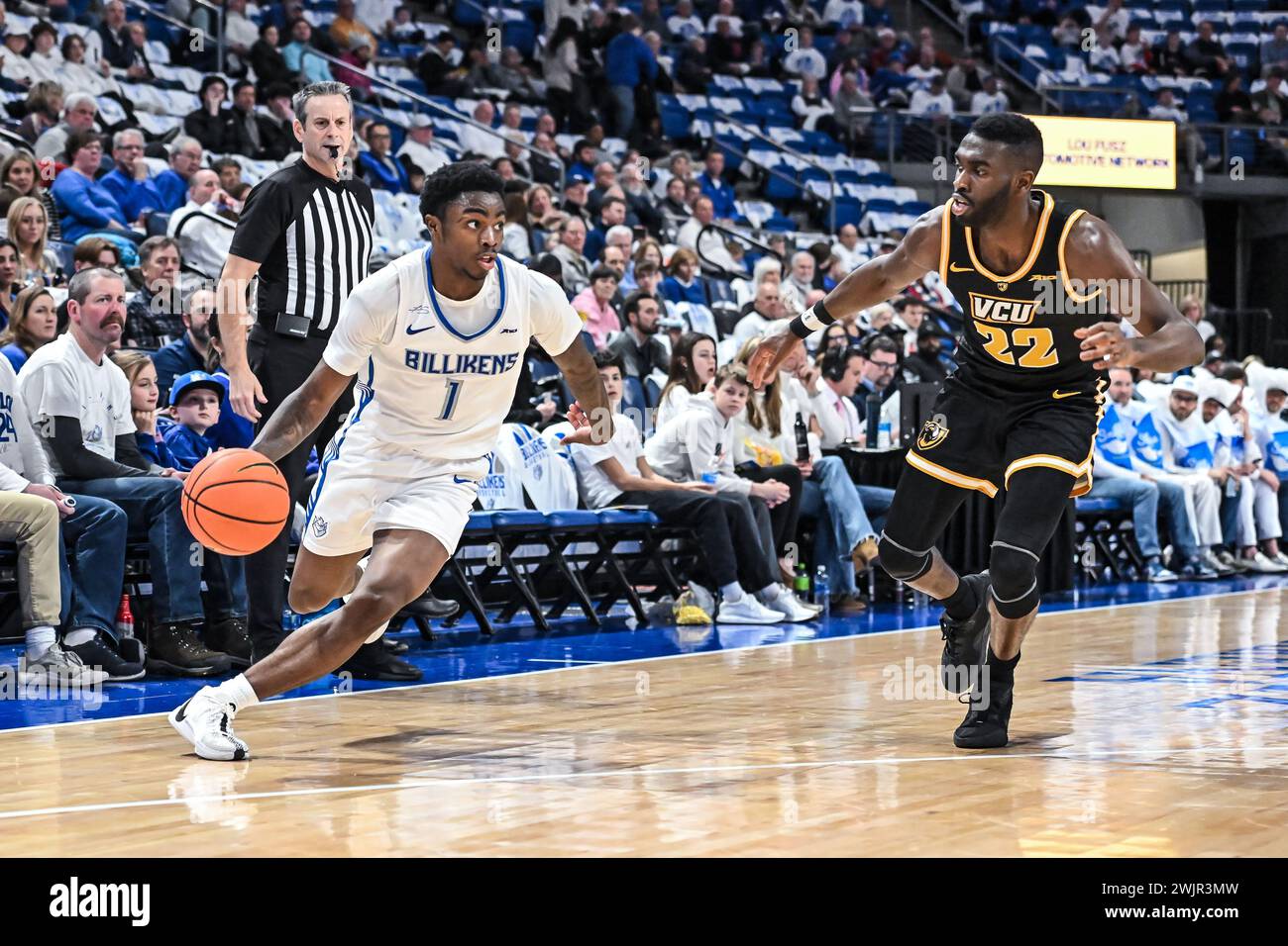 16. FEBRUAR 2024: Cian Medley (1) versucht, die Verteidigung von Joe Bamisile (22) in einem A10-Konferenzspiel zu überwinden, bei dem die Virginia Commonwealth Rams die Saint Louis Billikens besuchten. In der Chaifetz Arena in St. Louis, MO am Freitag, 16. Februar 2024 Richard Ulreich/CSM Stockfoto