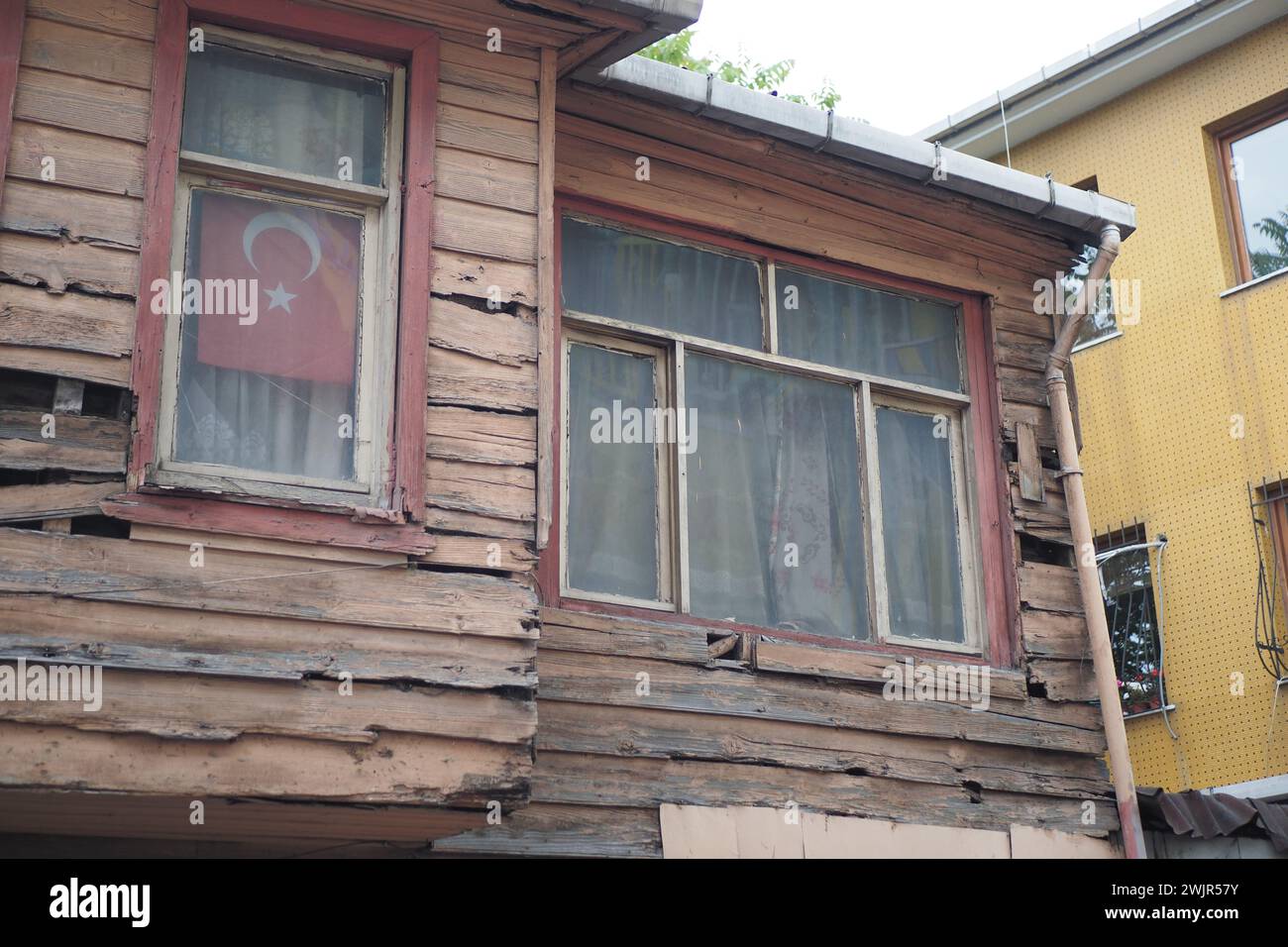 Altes verlassenes Haus in der türkei. Stockfoto