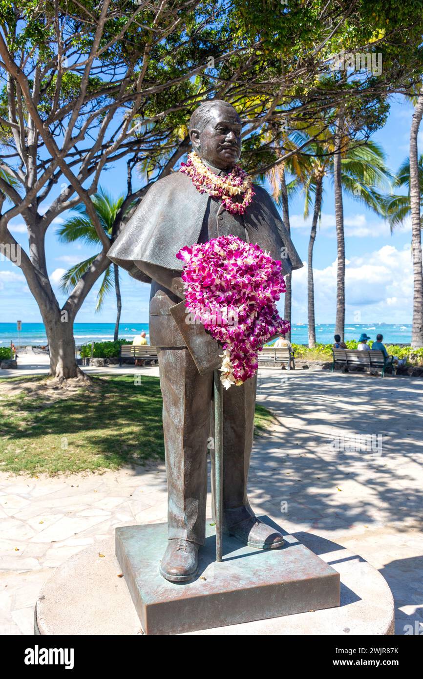 Statue von Prinz Jonah Kuhio Kalantiana'ole (1871-1922), Waikiki Beach, Waikiki, Honolulu, Oahu, Hawaii, Vereinigte Staaten von Amerika Stockfoto
