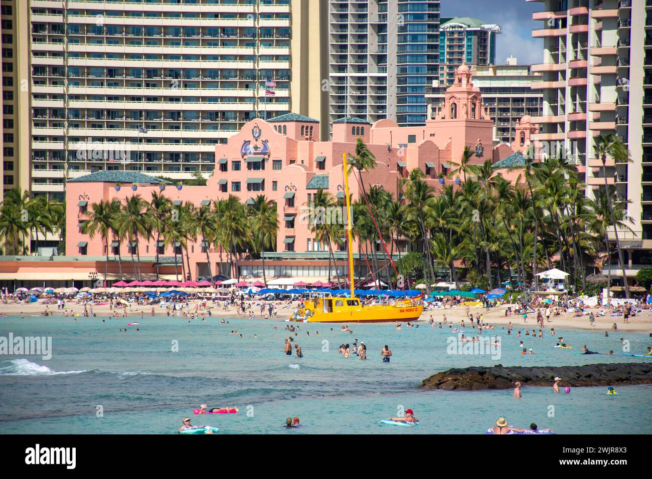Das Royal Hawaiian Resort Hotel, Waikiki Beach, Waikiki, Honolulu, Oahu, Hawaii, Vereinigte Staaten von Amerika Stockfoto