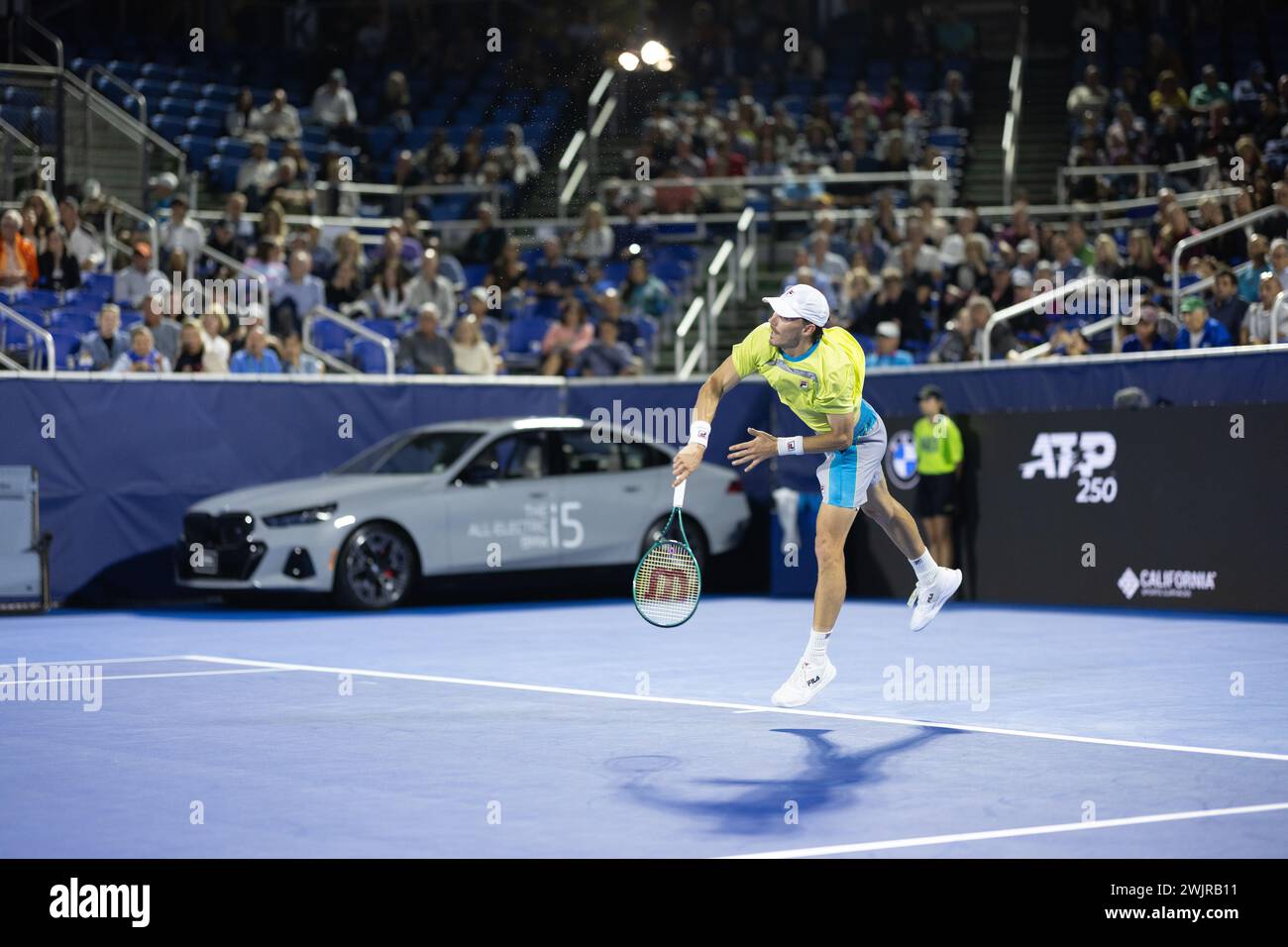DELRAY BEACH, FL - 16. FEBRUAR: Patrick Kypson aus den USA in Aktion am 8. Tag der Delray Beach Open im Delray Beach Tennis Center am 16. Februar 2024. (Foto: Mauricio Paiz) Stockfoto