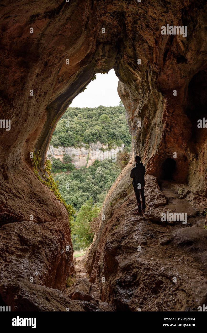 Innenraum der Simanya-Höhle, im Naturpark Sant Llorenç del Munt i l'Obac (Vallès Ockidental, Barcelona, Katalonien, Spanien) Stockfoto