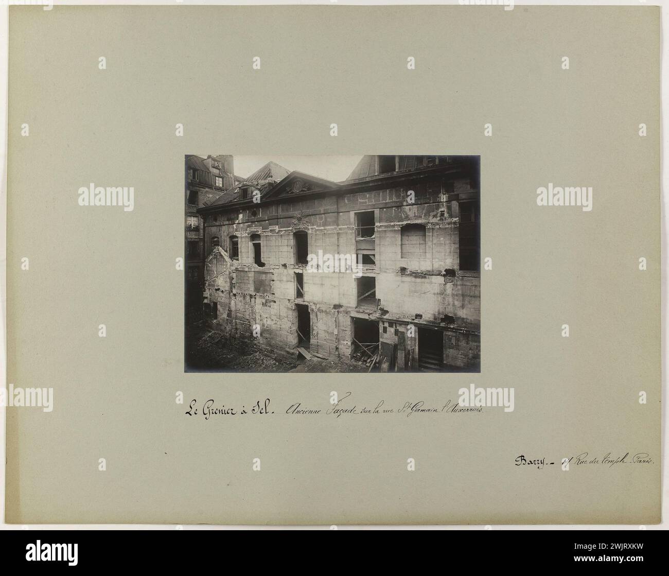 GOSSIN, E. Rue Grenier sur l'Eau / März 1906. 'Treppenblick rue du Grenier-sur-l'Eau, 4. Arrondissement, Paris'. ARISTOTYPE. In. Paris, Carnavalet Museum. 144173-30 Stockfoto