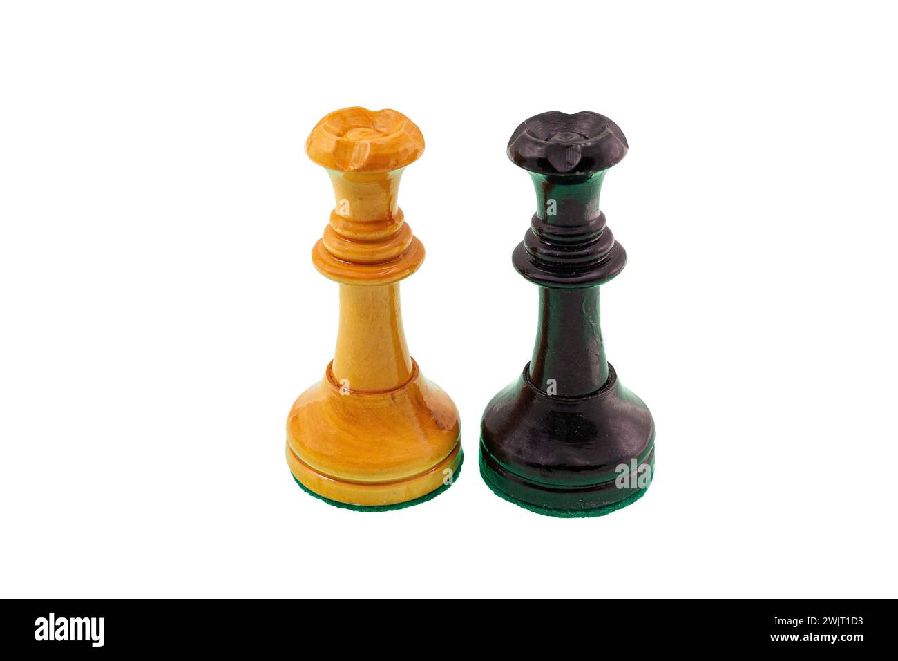 Schachköniginnen, schwarz und weiß, Seite an Seite. Stockfoto