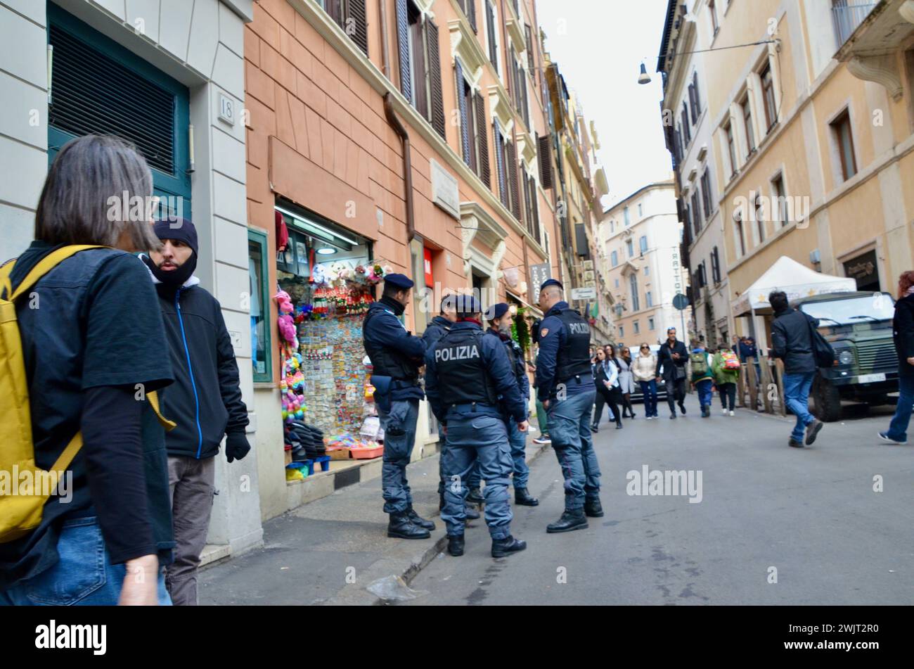 Eine Gruppe von Polizeibeamten in rom Hauptstadt italiens EU Stockfoto