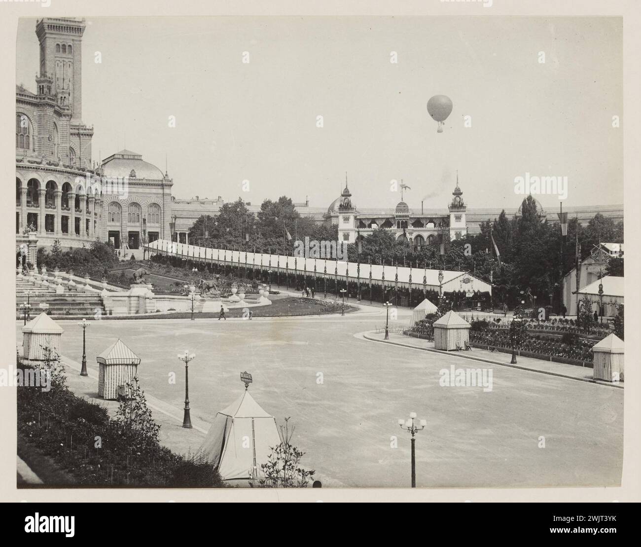 Blancard, Hippolyte (1843 - D.1924), Palais und Jardin du Trocadéro, Central und Ballon allée, 16. Arrondissement, Paris. (Eingetragener Titel (Schreiben)), 1889. Platin-Verlosung. Carnavalet Museum, Geschichte von Paris. Stockfoto