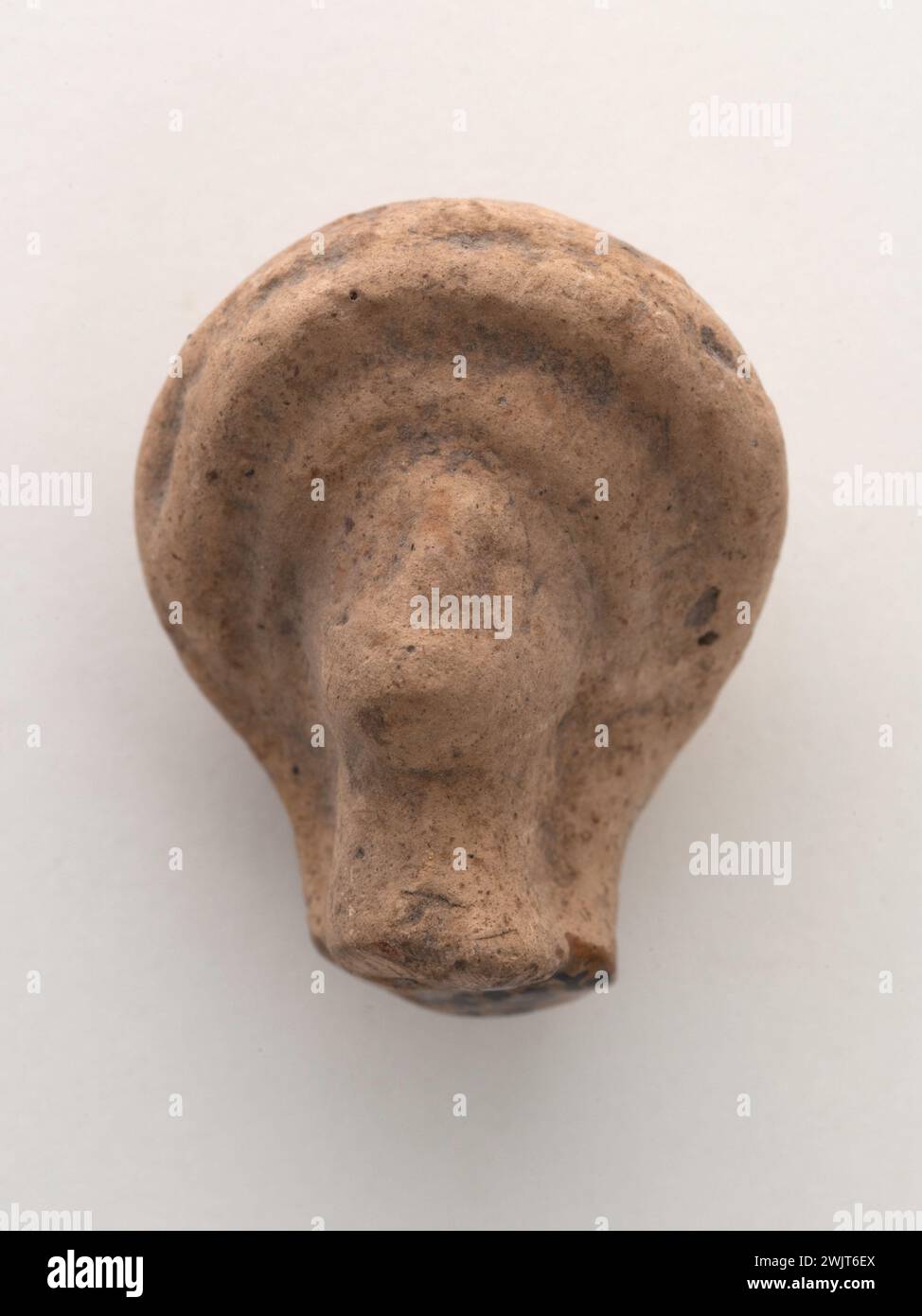 Statuette. Kopf. Terrakotta. Hellenistisch. Paris, Carnavalet Museum. 50023-9 Griechisch, Hellenistisch, Statuette, Terrakotta, Kopf, alt Stockfoto