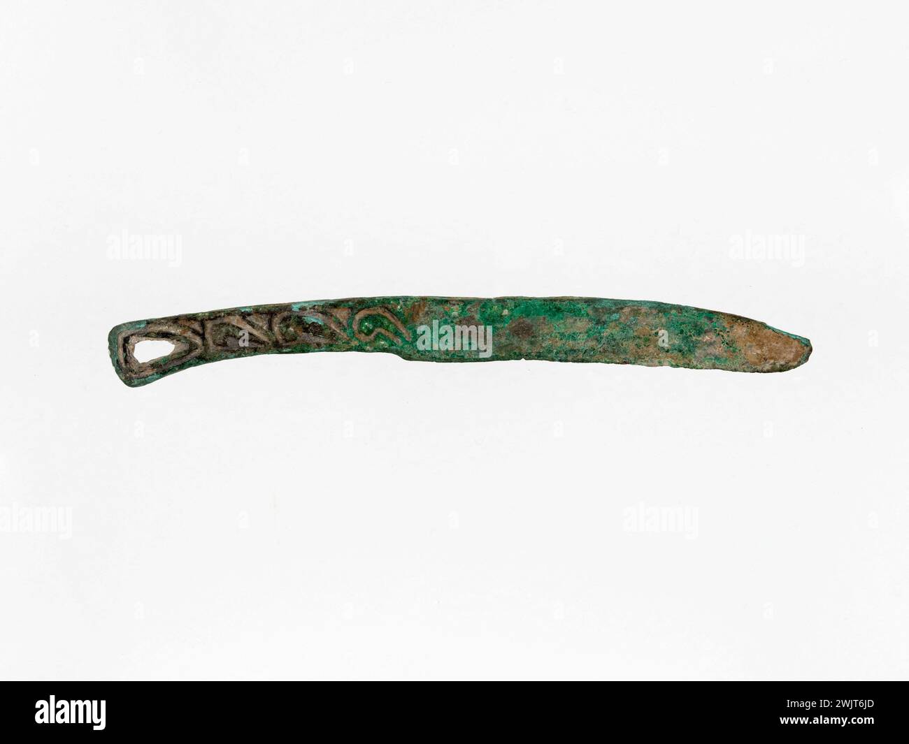 Messer. Bronze. Chine du Northeast, 7. Bis 6. Jahrhundert v. Chr. Paris, Cernuschi Museum. 59696-7 Bronze, Messer, dekoratives Motiv, Nordosten Stockfoto