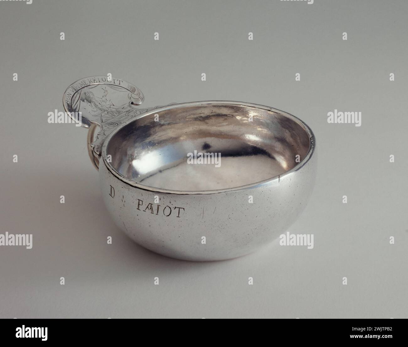 Anonym. „Taste-vin“. Geld. Nicht datiert. Museum der Schönen Künste der Stadt Paris, Petit Palais. 74384-27 Silber, Besteck, Engpass, Tastevin Stockfoto