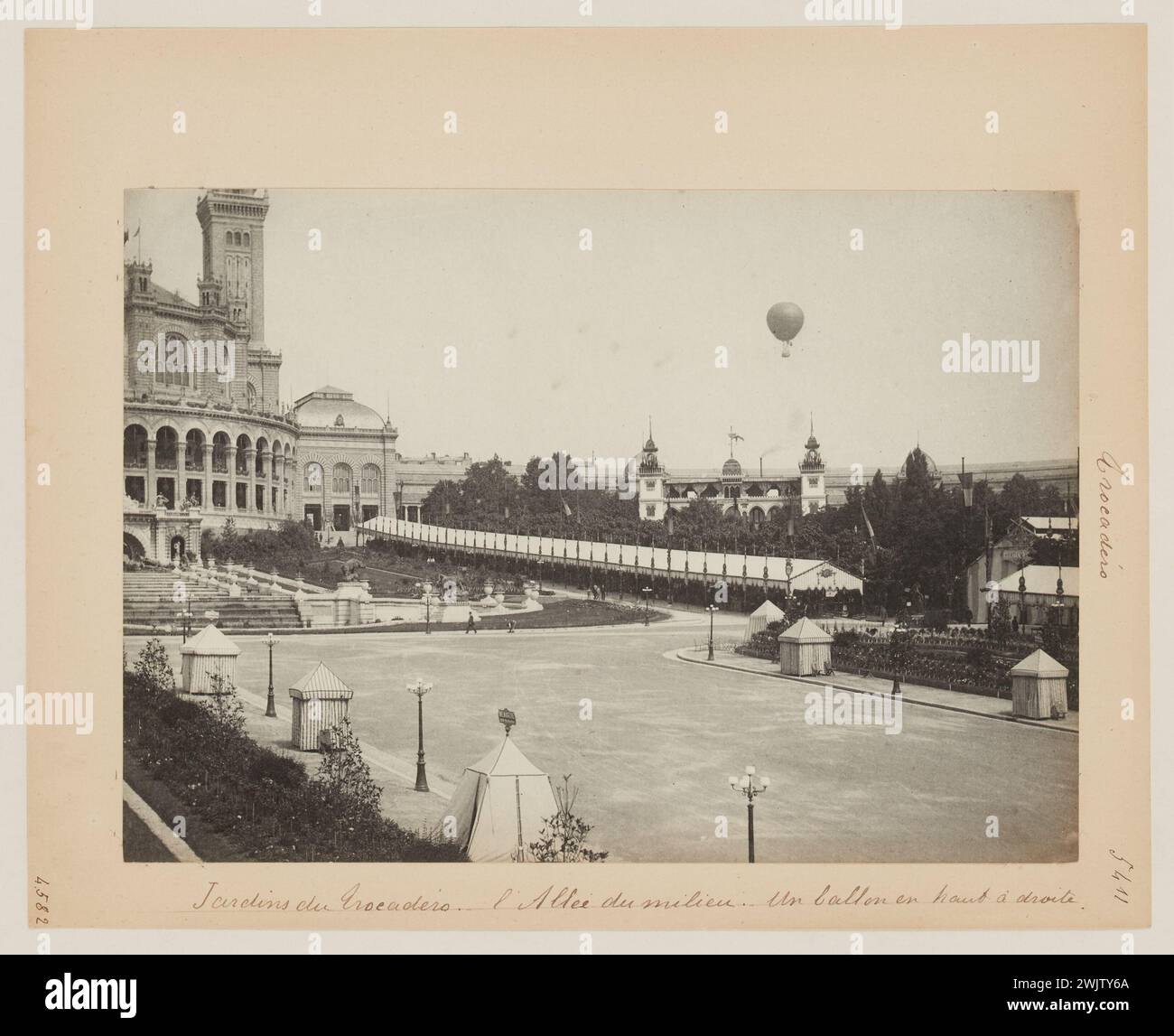 Blancard, Hippolyte (1843 - D.1924), Palais und Jardin du Trocadéro, Central und Ballon allée, 16. Arrondissement, Paris. (Dummy-Titel), 1889. Platin-Verlosung. Carnavalet Museum, Geschichte von Paris. Stockfoto