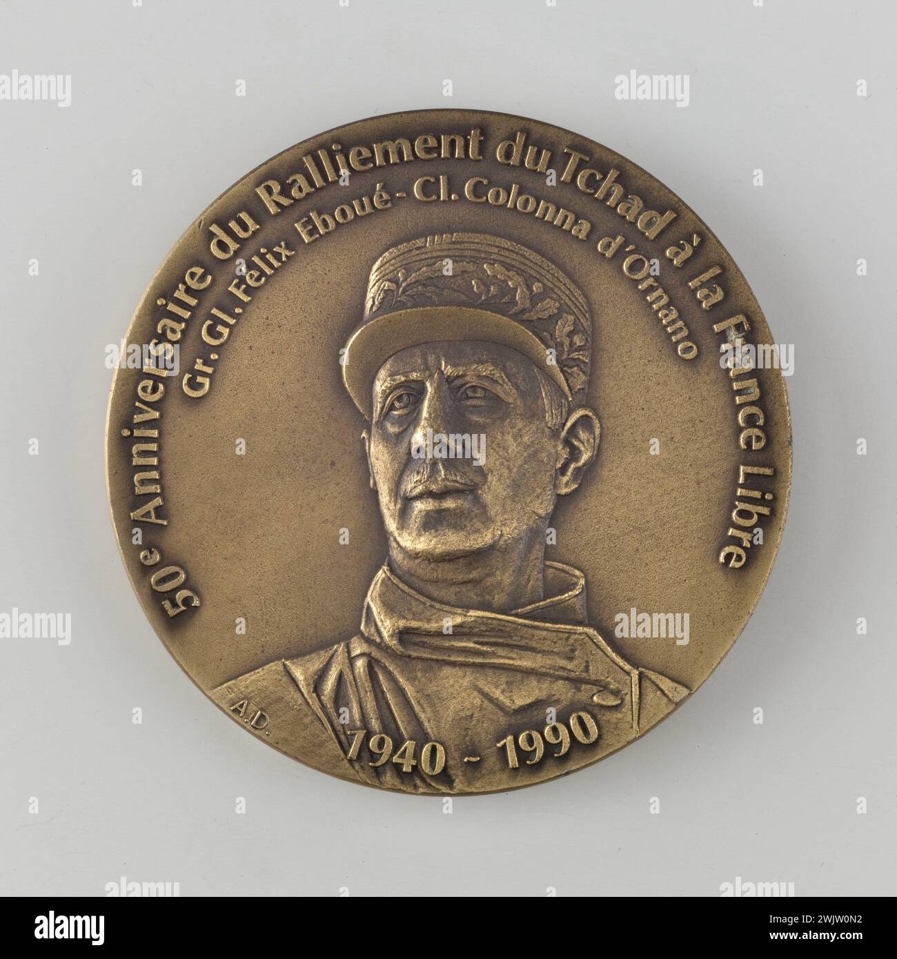 Duseaux Paris. Verleihungsmedaille 50. Jahrestag der Kundgebung des Tschad zur Befreiung Frankreichs. Métal, 1990. General Leclerc Museum von Hauteclocque und die Befreiung von Paris, Jean Moulin Museum. Stockfoto