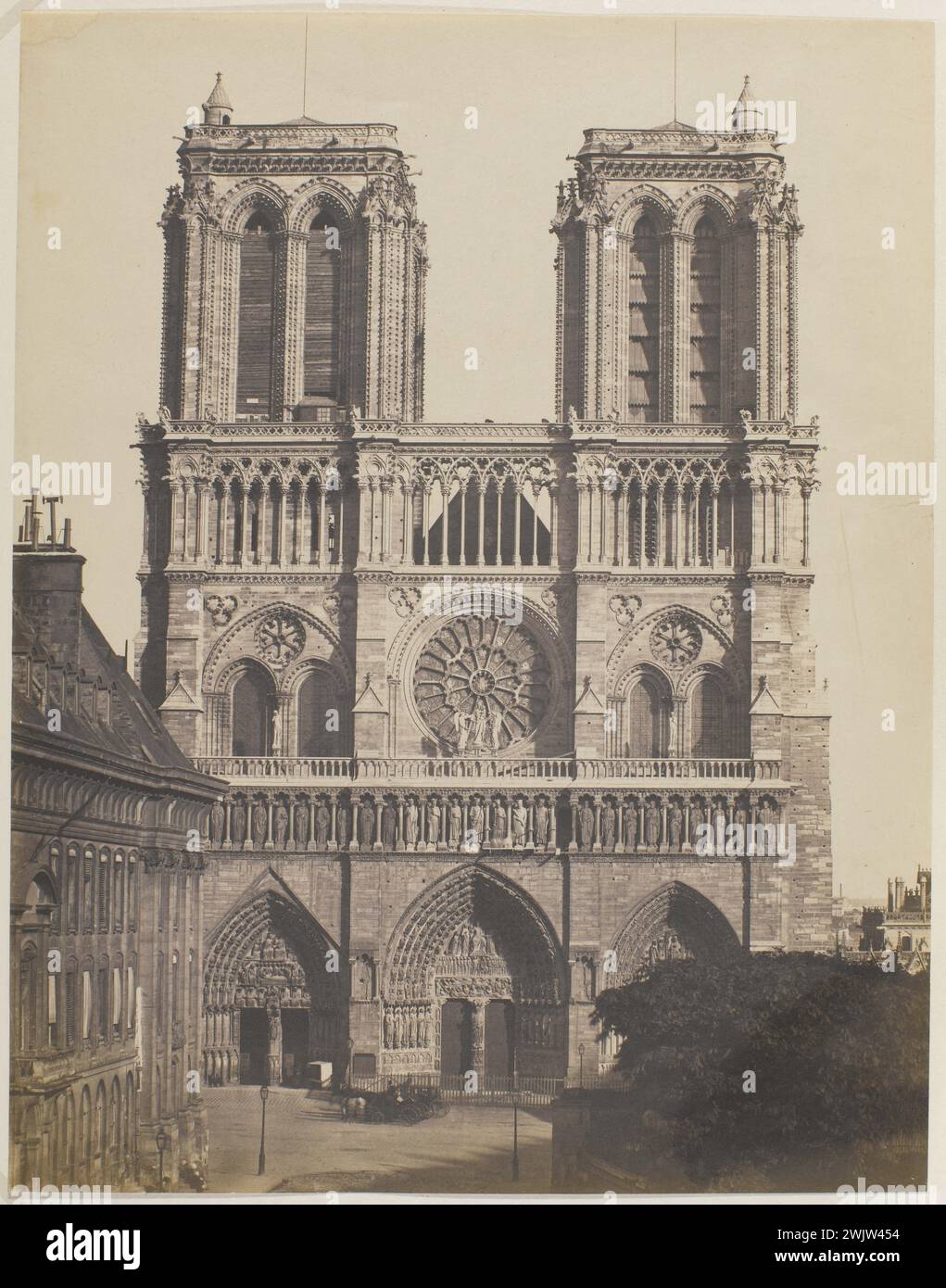 Kathedrale Notre-Dame de Paris, Blick auf den Vorplatz, IV. Arr. 1852-1862. Fotografie von Edouard Baldus (1813-1889). Paris, Carnavalet Museum. 24297-7 Kathedrale Notre-Dame de Paris, Fassade, Gothique, 4. IV. 4. 4. Arrondissement, Denkmal, Vorhof Stockfoto