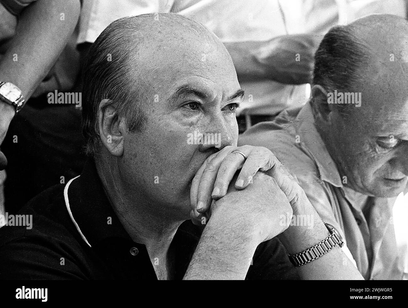 Alfredo Gómez Morales (1908–1990) ist ein argentinischer peronistischer Ökonom, der Cámpora am 22. Januar 1973 in San Antonio de Areco, 73 km von Buenos Aires City, bekannt gegeben wurde. Stockfoto