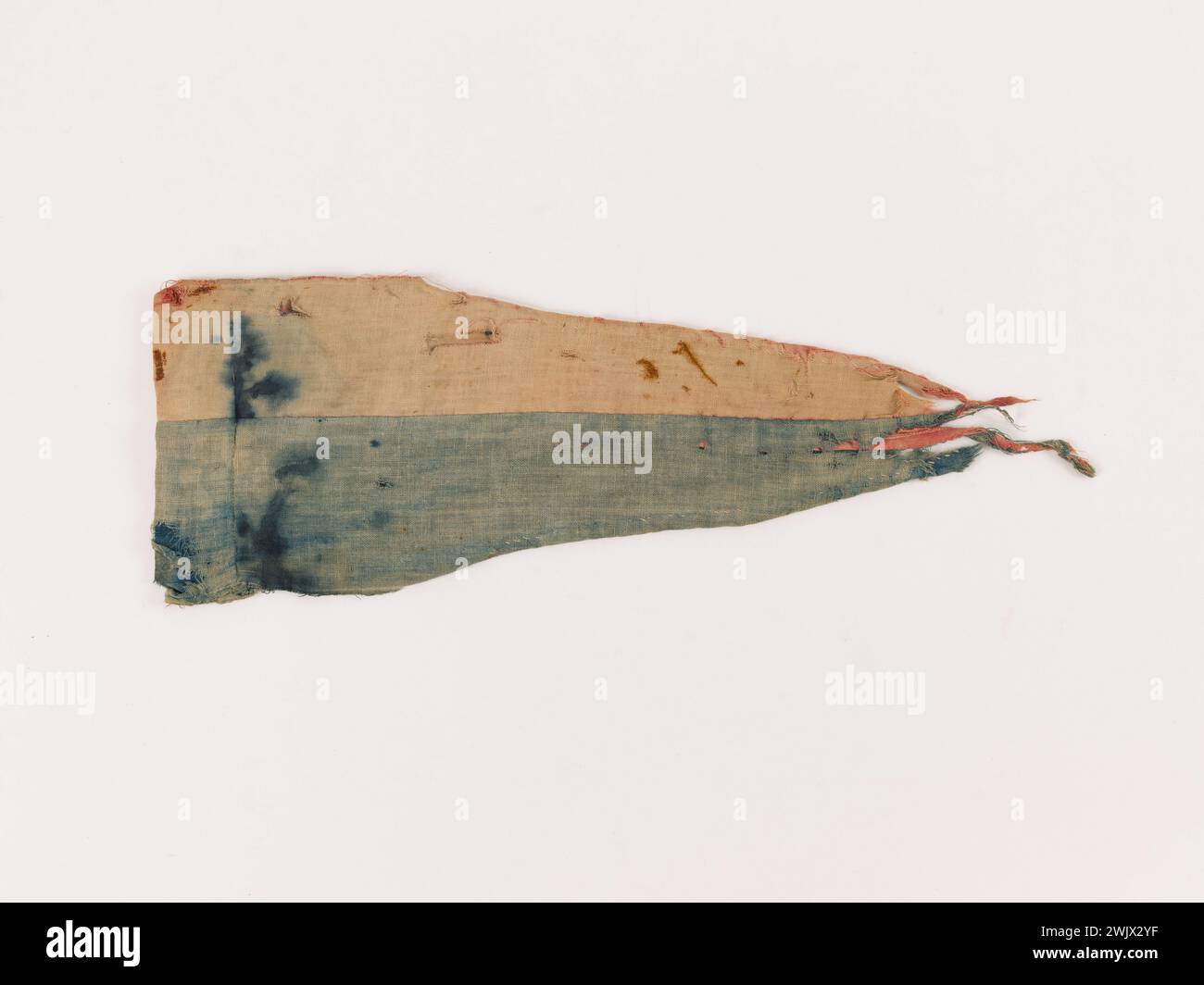 Anonym. 'Fahrzeugflamme des 1. Bataillons des freien Frankreichs, dann Kommandopatrouille des 1. Feldzugs 2. DC, fliegende Säule (Jäger Michel Chauvet)'. Weben. 1940-1943. General Leclerc Museum von Hauteclocque und die Befreiung von Paris, Jean Moulin Museum. 158807-3 Stockfoto