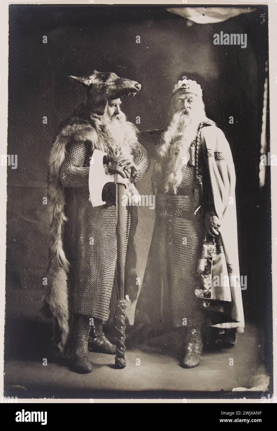 Les Burgraves ', historisches Drama von Victor Hugo. Mounet Sully und Paul Mounet in den Rollen von Job und Magnus, Comédie-Francaise. Anonym. 1902. Paris, Maison de Victor Hugo. 54099-6 Barbe, Comedie-Francaise, französischer Komiker, Netzhütte, Kostüm, historisches Drama, im Fuß, Fell, Axt, Porträt, Rolle des Wolfs, XXEME XX 20. 20. 20. 20. 20. Jahrhundert Stockfoto