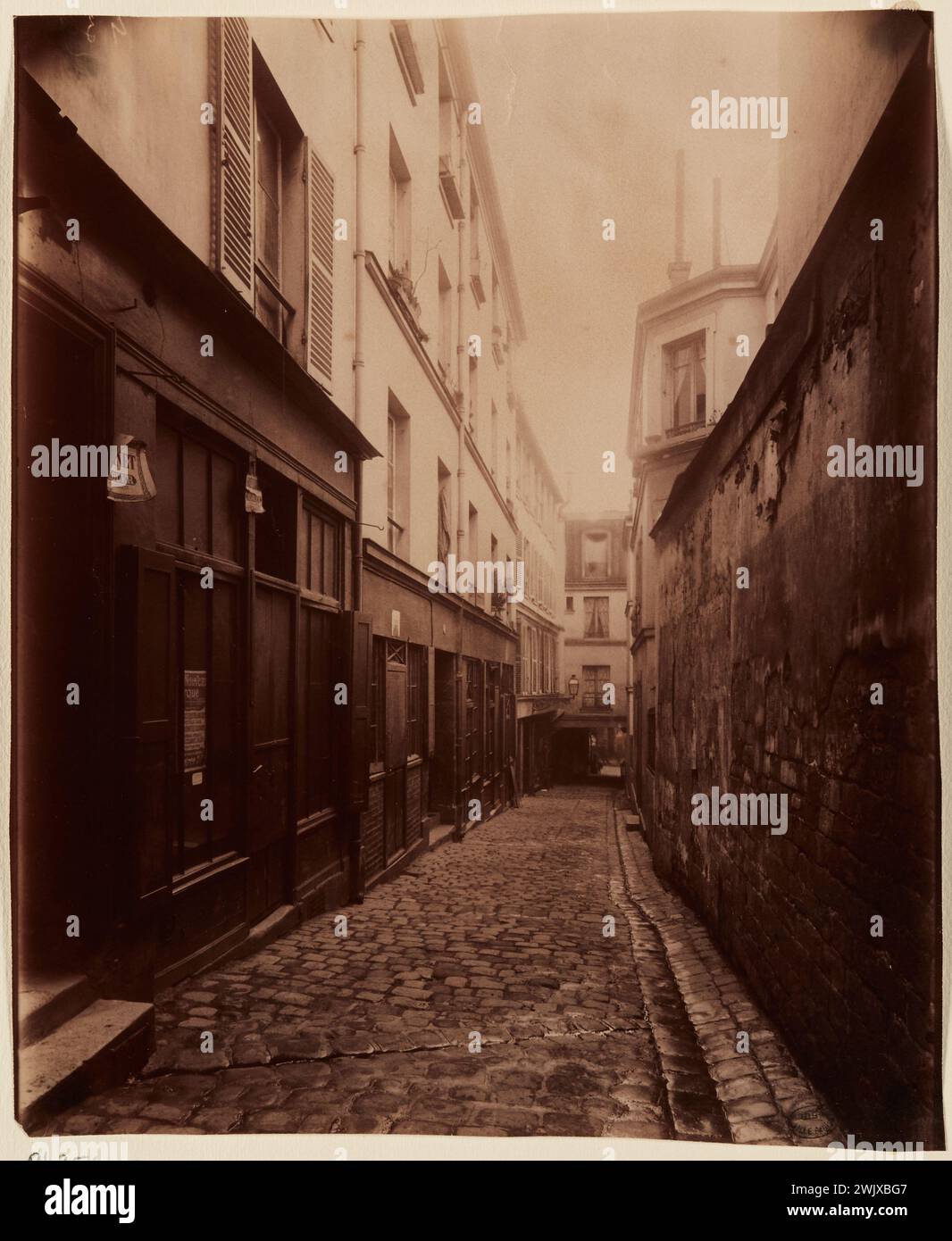 Atget, Eugène (Jean Eugène Auguste Atget, dit) (N.1857-02-12-D.1927-08-04), Porte des Portes, 104 rue Mouffetard, 5. Arrondissement, Paris. (Dummy-Titel), 1909. Zeichnen Sie auf Albuminpapier. Carnavalet Museum, Geschichte von Paris. Stockfoto