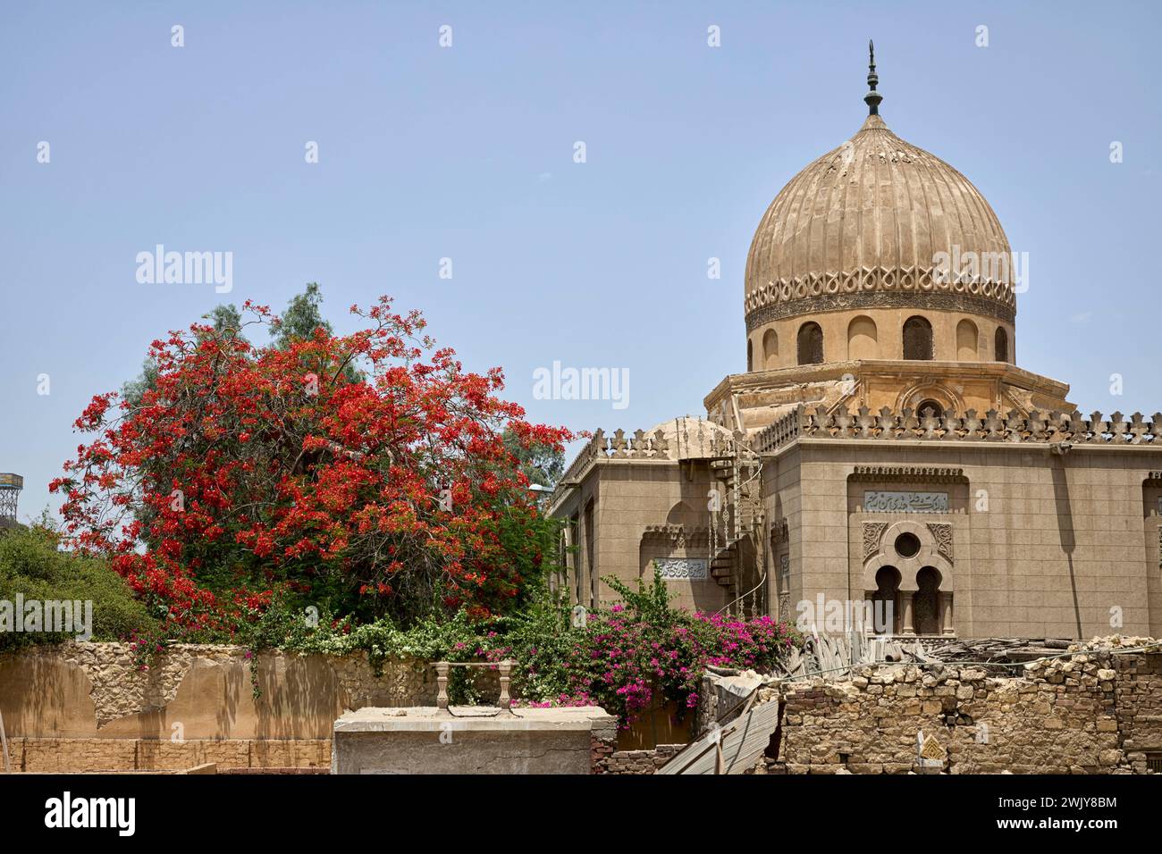 Quabb Afandina, Mausoleum der Königlichen Kapelle Khedive Tawfiq in der Stadt der Toten, Nordfriedhof, Kairo, Ägypten Stockfoto