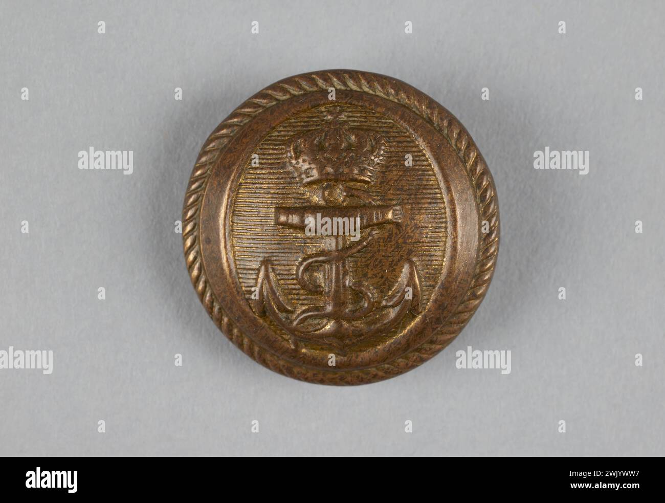 Anonym, Marineoffizier Button (zugeordneter Titel), 1925. Metall. General Leclerc Museum der Befreiung von Paris - Jean Moulin Museum. Stockfoto