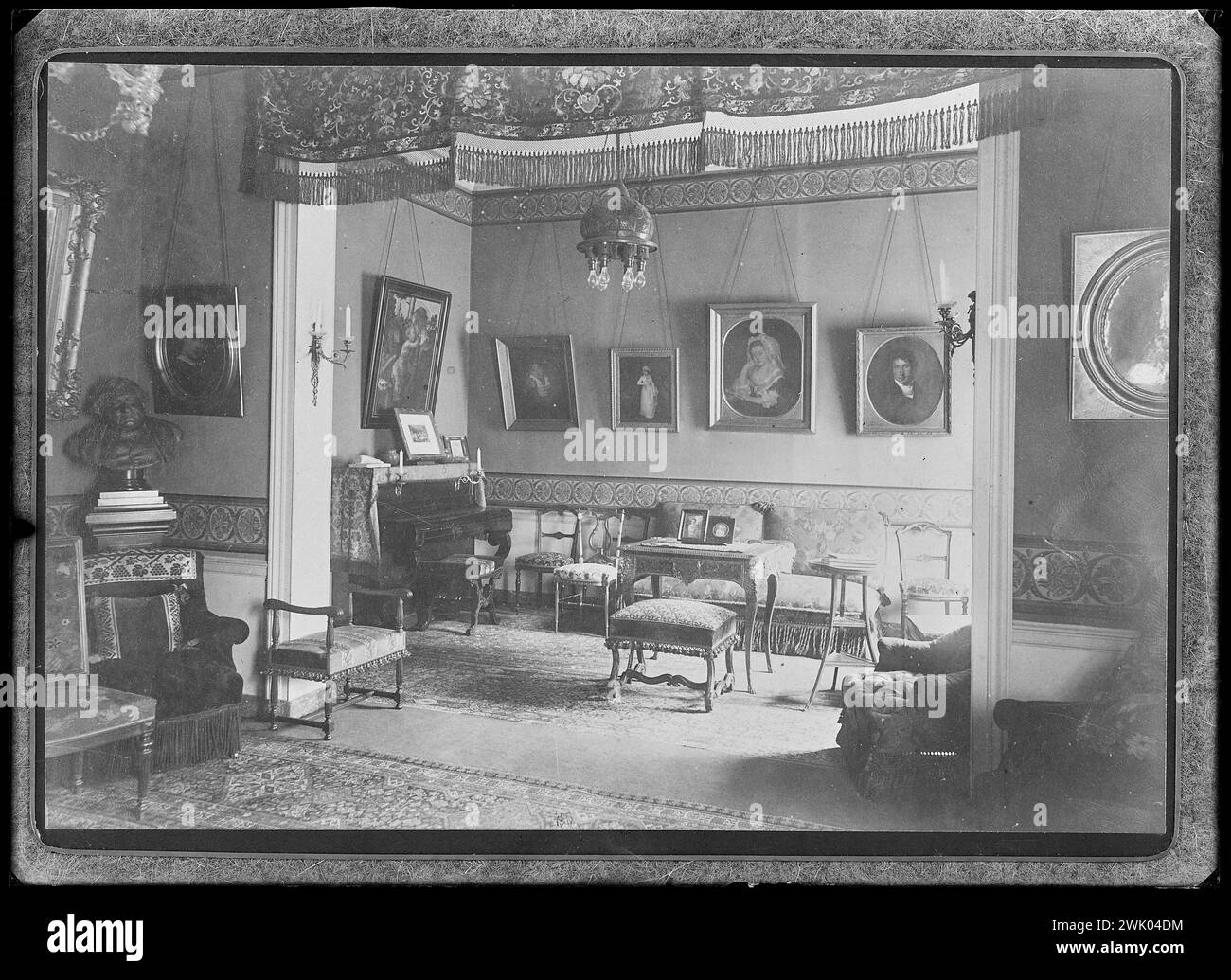 Collège de France Lounge (Name der Nutzung). Fotoplatte aus Glas. Museum des romantischen Lebens. Stockfoto