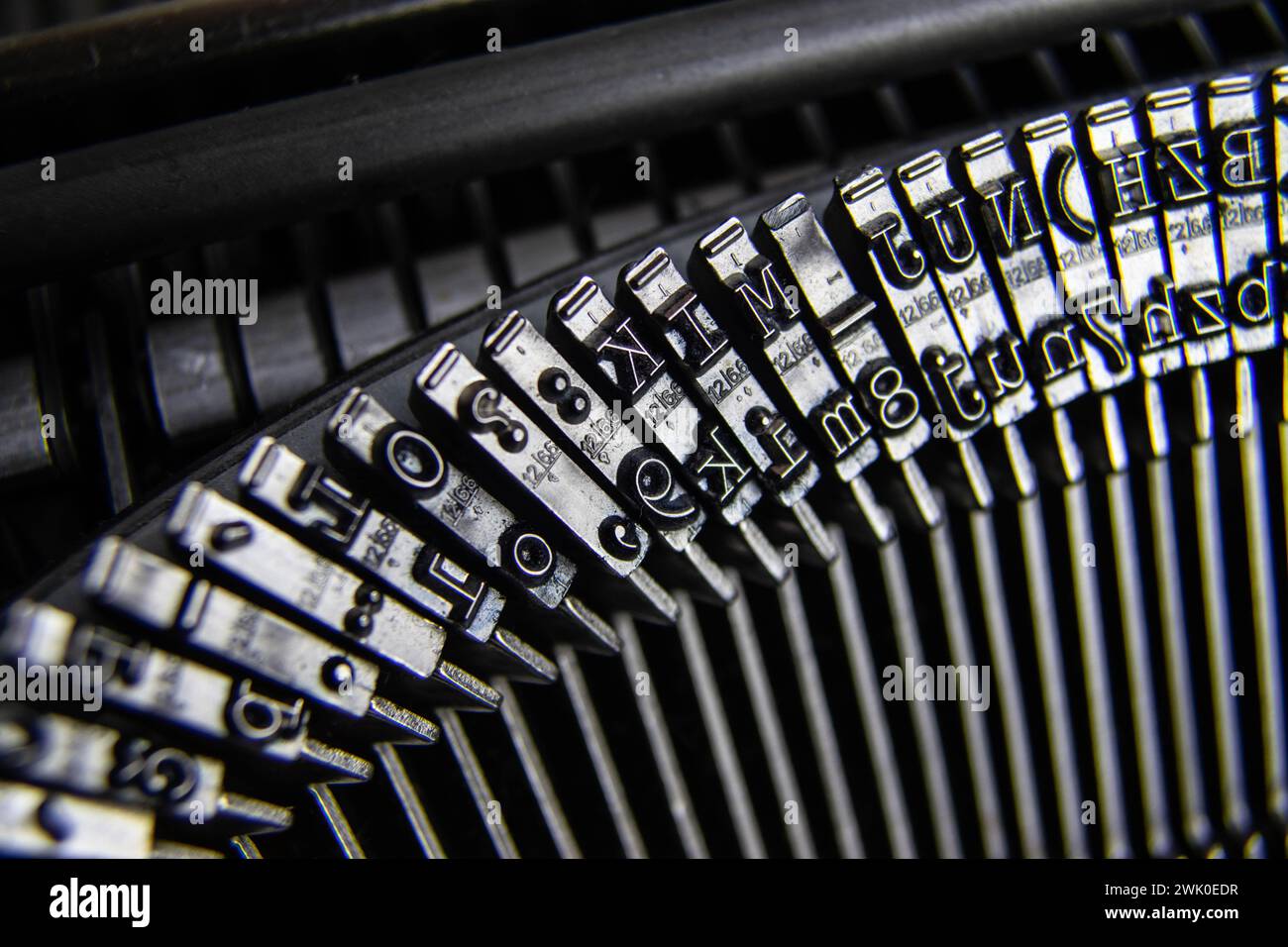 Typebar auf einem alten mechanischen Schreibmaschinenhandbuch Stockfoto