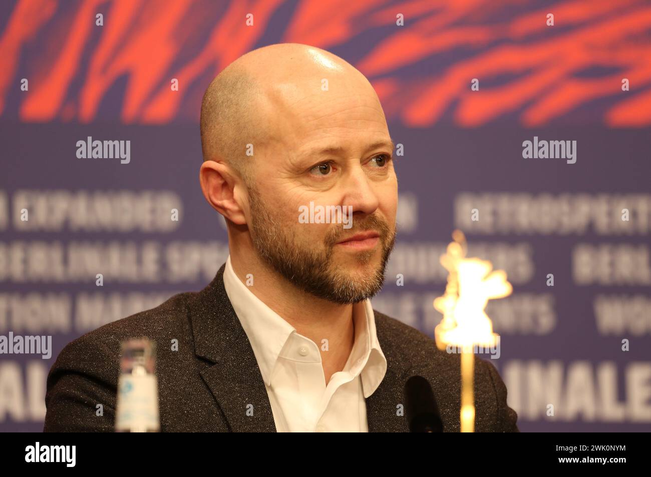 Berlin, 17. Februar 2024, Produzent Fabian Gasmia bei der Pressekonferenz zum Film Treasure beim 74. Internationalen Filmfestival Berlinale. Foto: Doreen Kennedy / Alamy Live News. Stockfoto