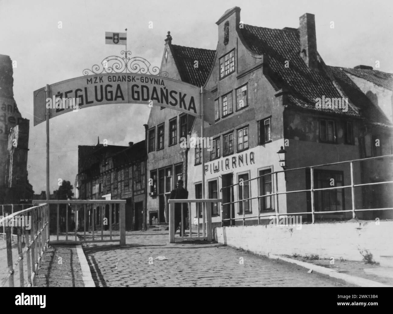 Schiffsbau der nachkriegszeit Schwarzweiß-Stockfotos und -bilder - Alamy