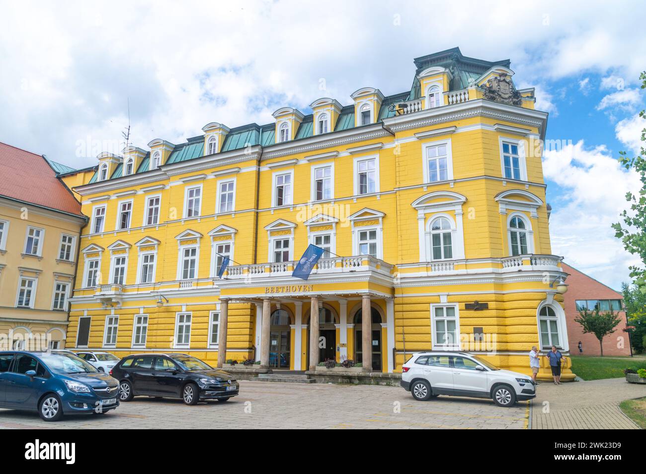 Teplice, Tschechische Republik - 16. Juli 2023: Kurhaus Beethoven. Stockfoto