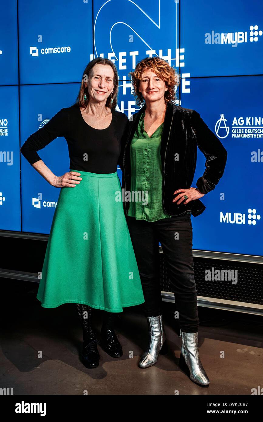 Mariette Rissenbeek und Tricia Tuttle beim Empfang der Arthouse-Kino Verbände Cicae und der AG Kino Gilde im Rahmen der Berlinale 2024 / 74. Internationale Filmfestspiele Berlin in der SAP Lounge. Berlin, 17.02.2024 *** Mariette Rissenbeek und Tricia Tuttle beim Empfang der Arthouse-Kinoverbände Cicae und AG Kino Gilde im Rahmen der Berlinale 2024 74 Berlin International Film Festival in der SAP Lounge Berlin, 17 02 2024 Foto:XM.xHuebnerx/xFuturexImagex Arthouse 4206 Stockfoto