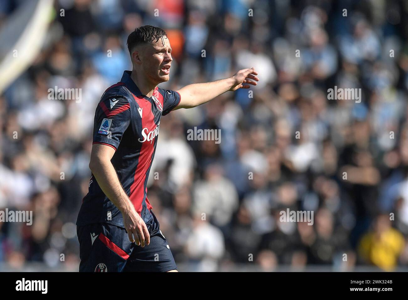 Rom, Italien. Februar 2024. Sam Beukema vom FC Bologna während des Fußballspiels der Serie A zwischen SS Lazio und Bologna Football Club 1909 im Olimpico-Stadion in Rom (Italien) am 18. Februar 2024. Quelle: Insidefoto di andrea staccioli/Alamy Live News Stockfoto