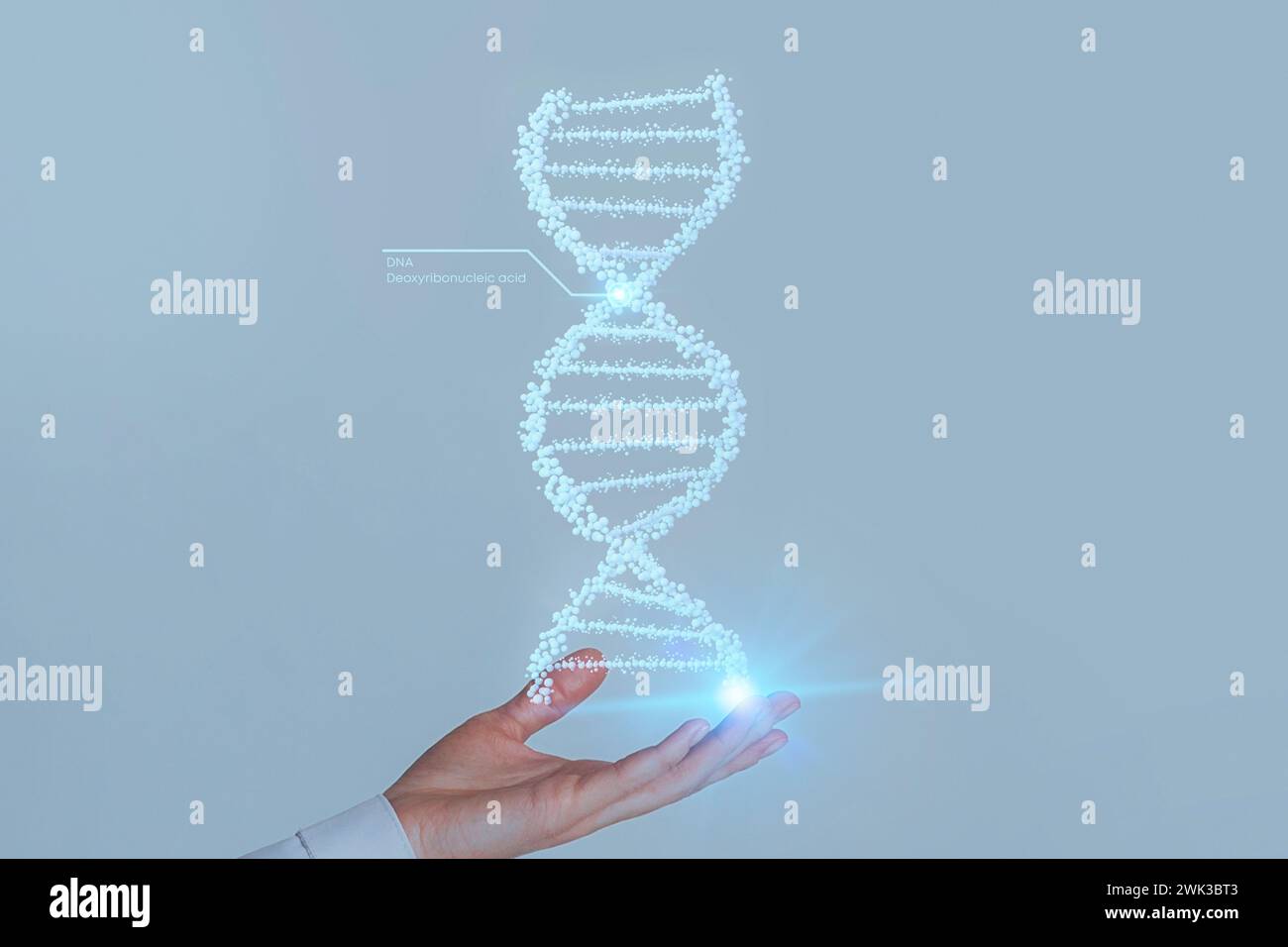 Hand des Arztes Genetiker, der DNA-Kette hält, Collage Stockfoto