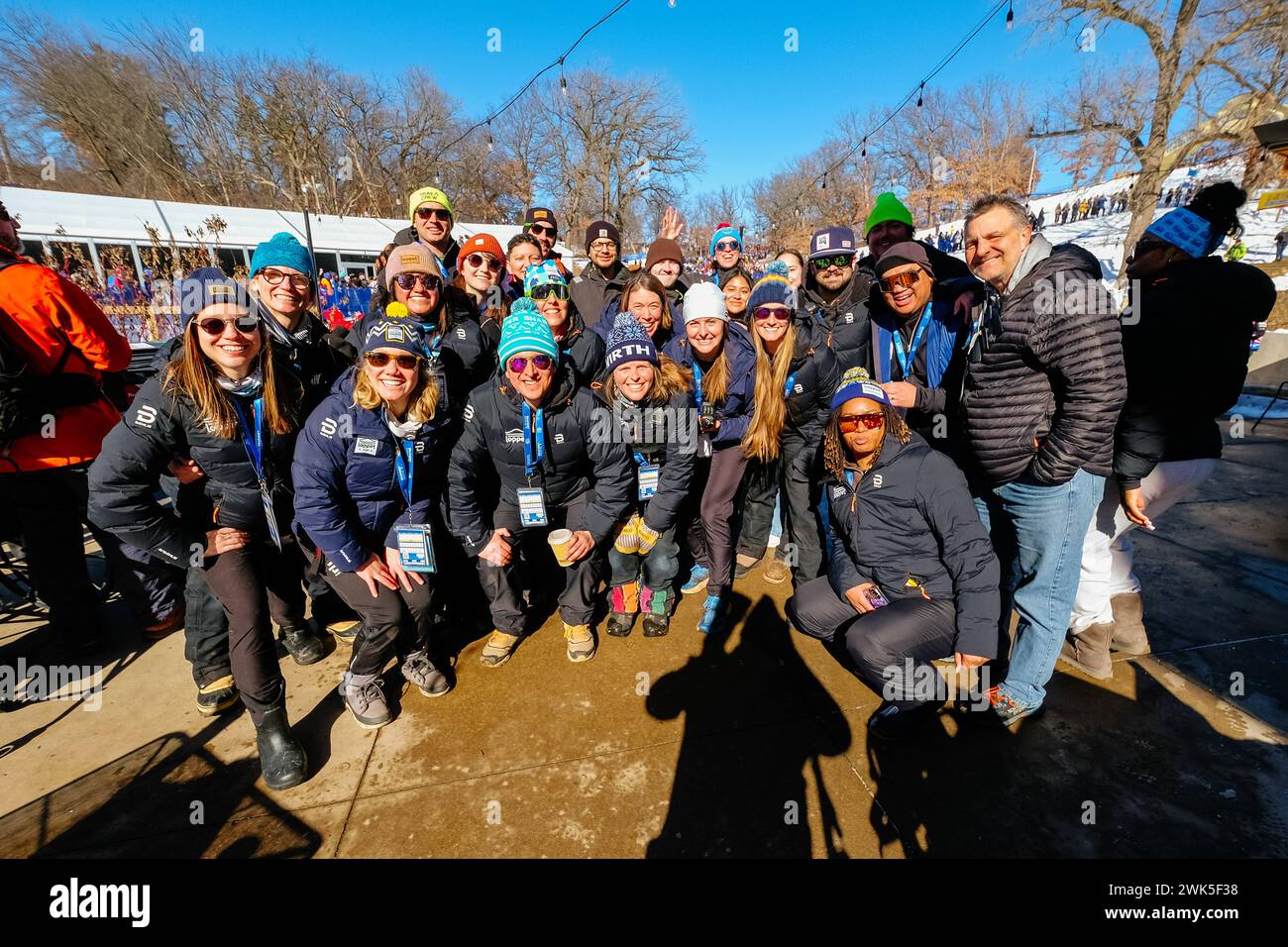 Minneapolis, Minnesota, USA. Februar 2024. Mitglieder des Teams USA während des 10-km-Rennens am 3. Tag der COOP FIS Cross-Country-Weltmeisterschaft 2024 am 18. Februar 2024 in Minneapolis, Minnesota, USA. (Kreditbild: © Steven Garcia/ZUMA Press Wire) NUR REDAKTIONELLE VERWENDUNG! Nicht für kommerzielle ZWECKE! Stockfoto